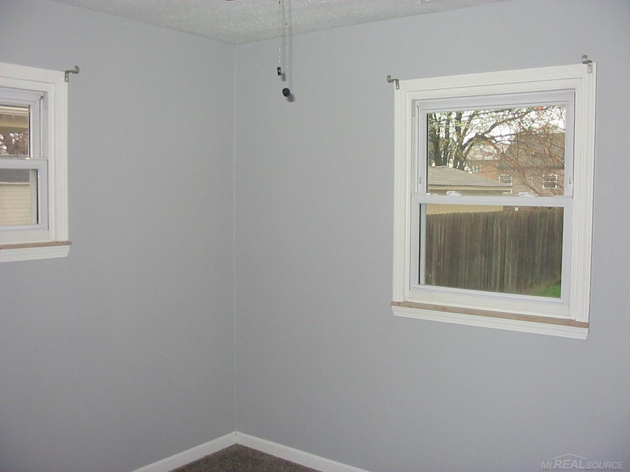 930 sprague, Madison Heights, MI 48071 — Photo 10