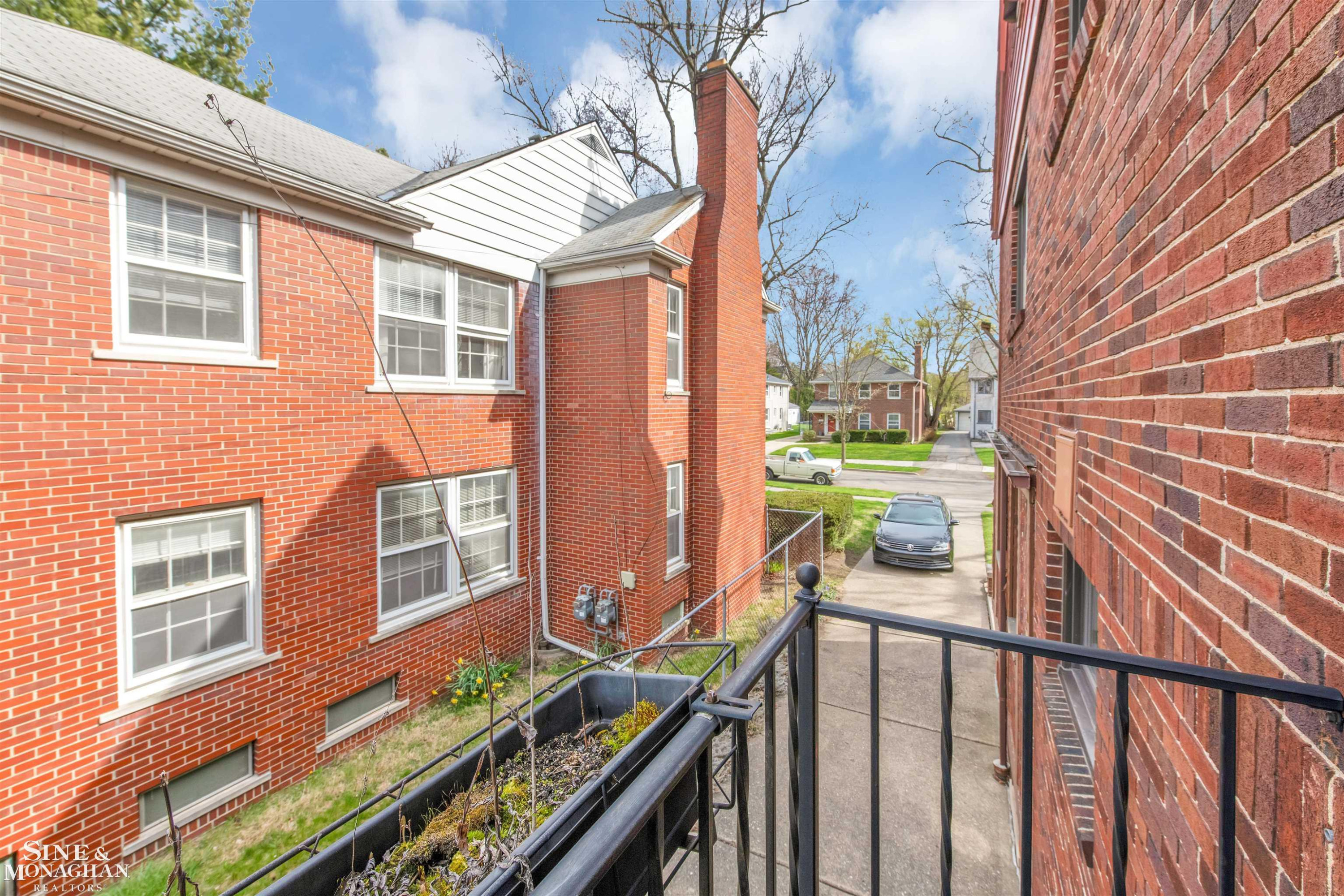 945 Harcourt Road, Grosse Pointe Park, MI 48230 — Photo 18