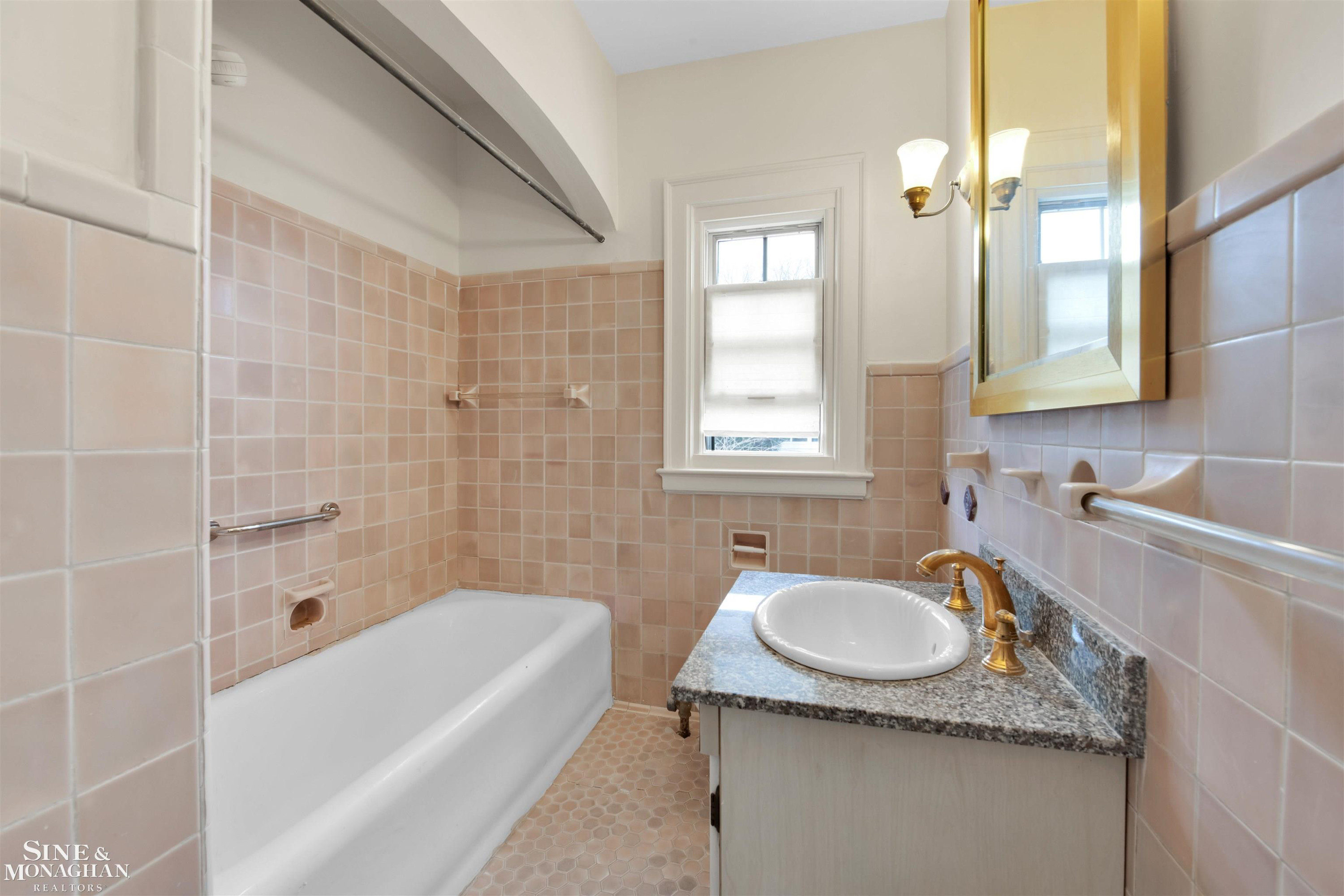 945 Harcourt Road, Grosse Pointe Park, MI 48230 — Photo 23
