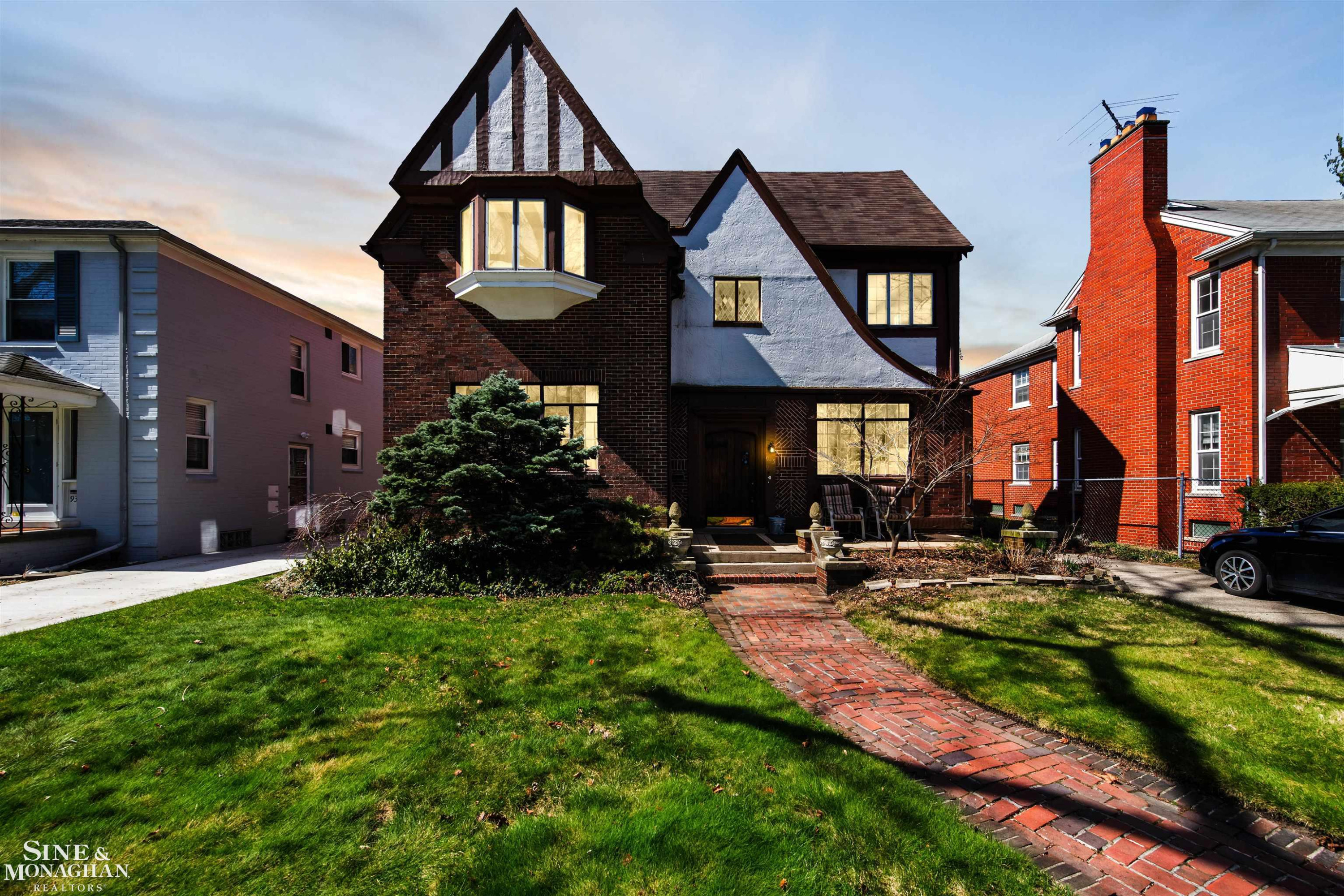 945 Harcourt Road, Grosse Pointe Park, MI 48230 — Photo 48