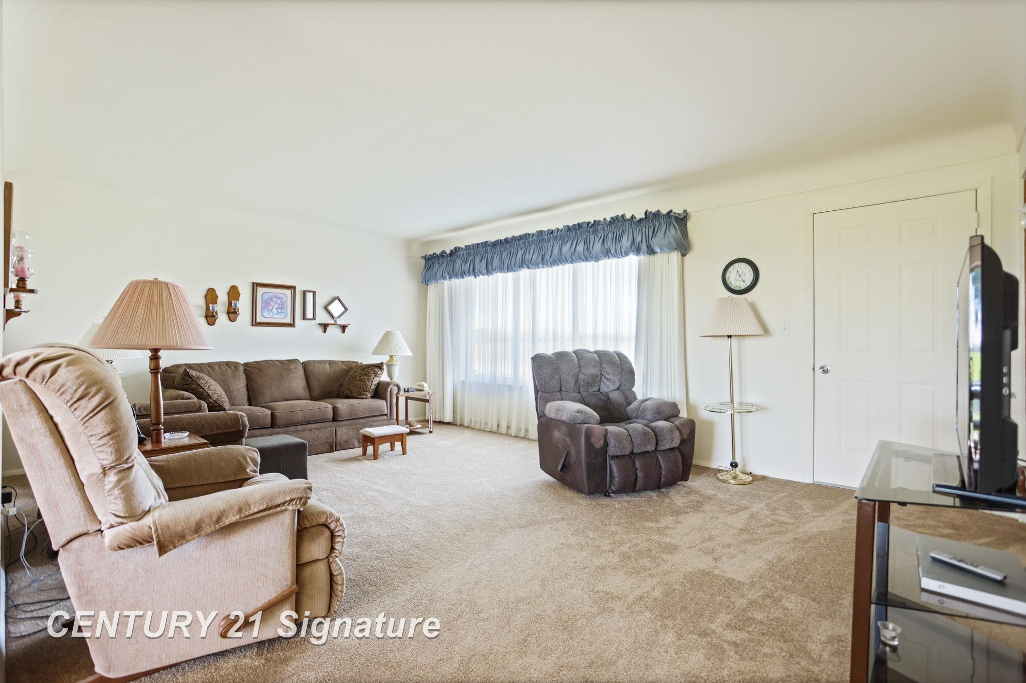 6258 N Center Road, Saginaw, MI 48604 — Photo 6