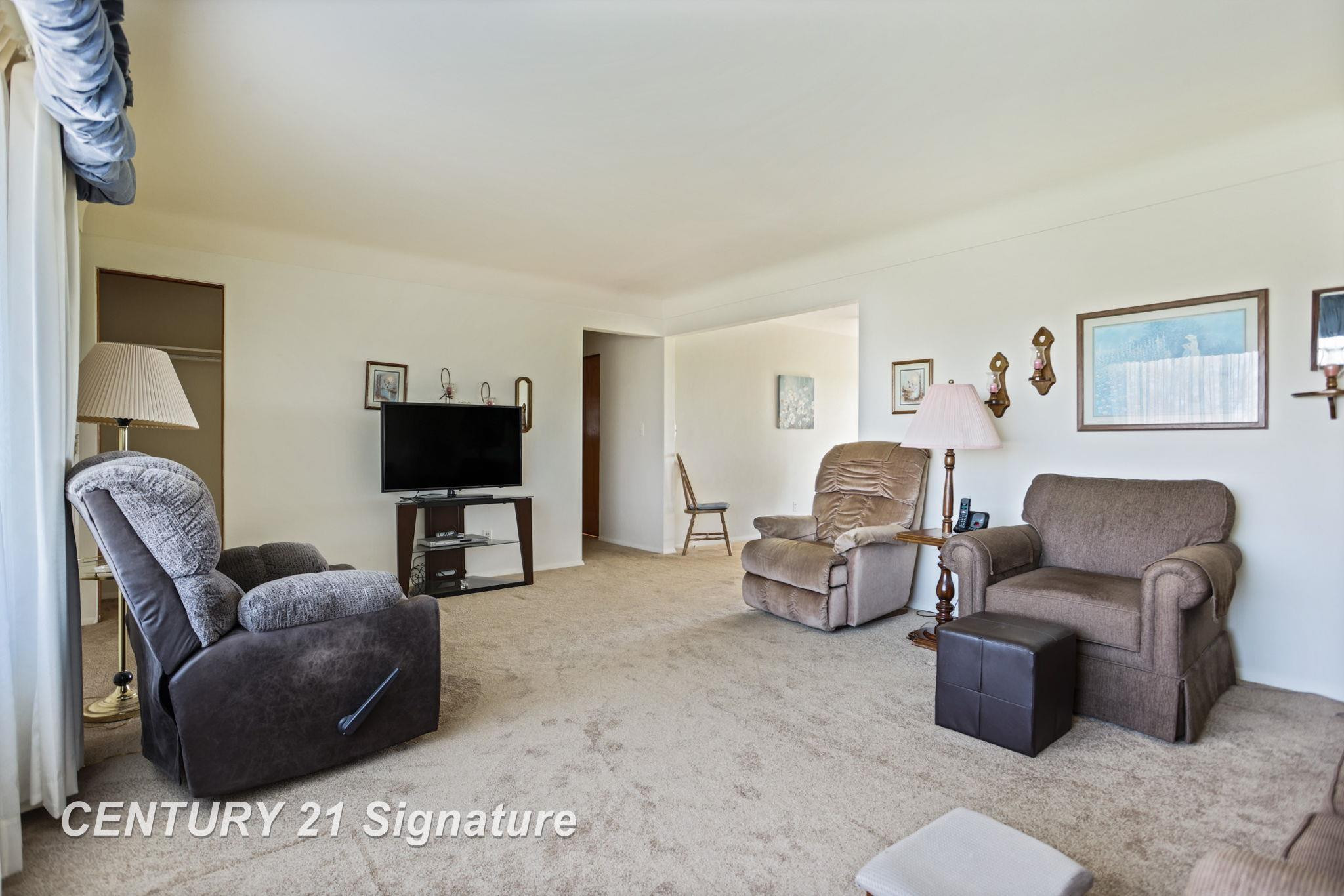 6258 N Center Road, Saginaw, MI 48604 — Photo 9
