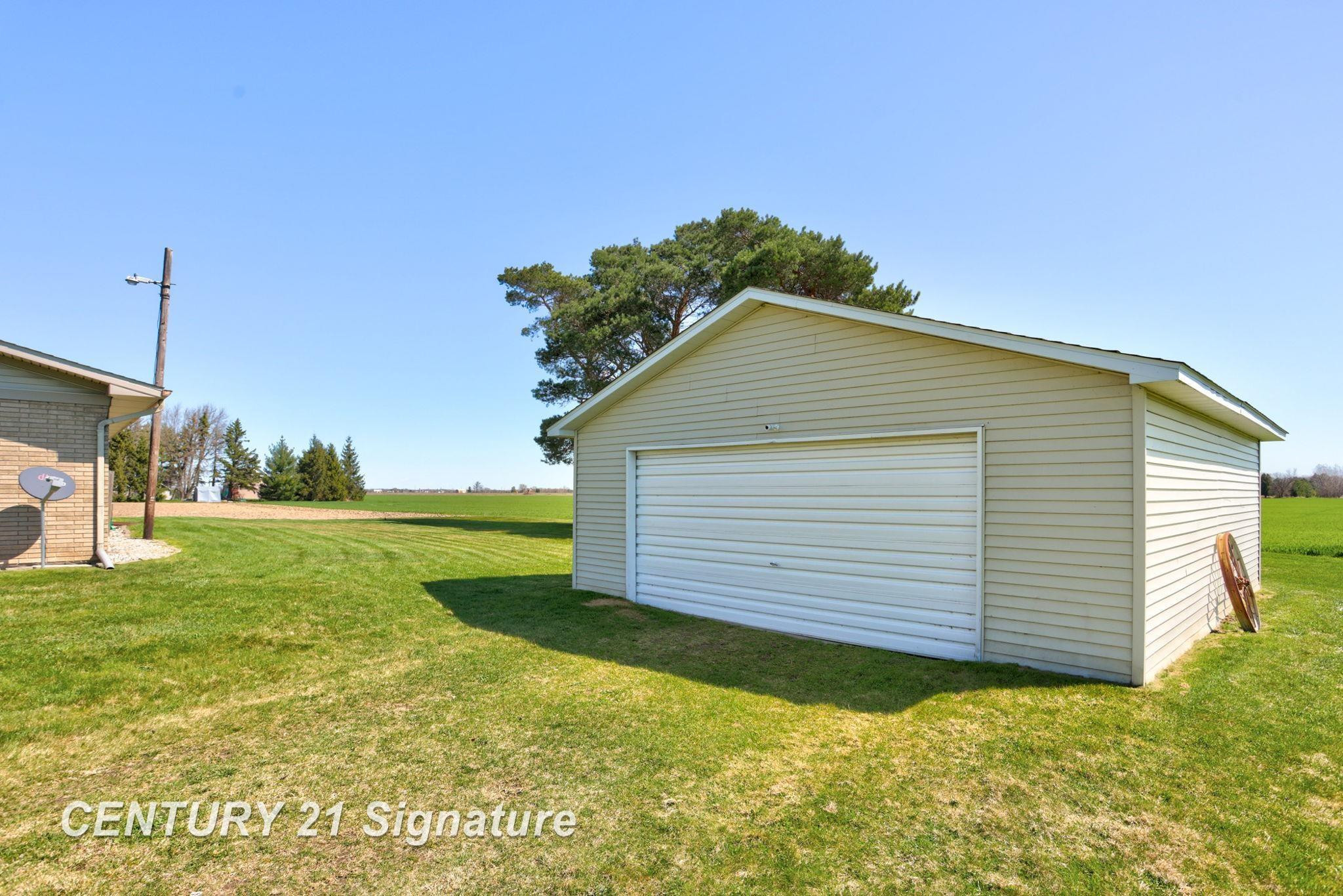6258 N Center Road, Saginaw, MI 48604 — Photo 30