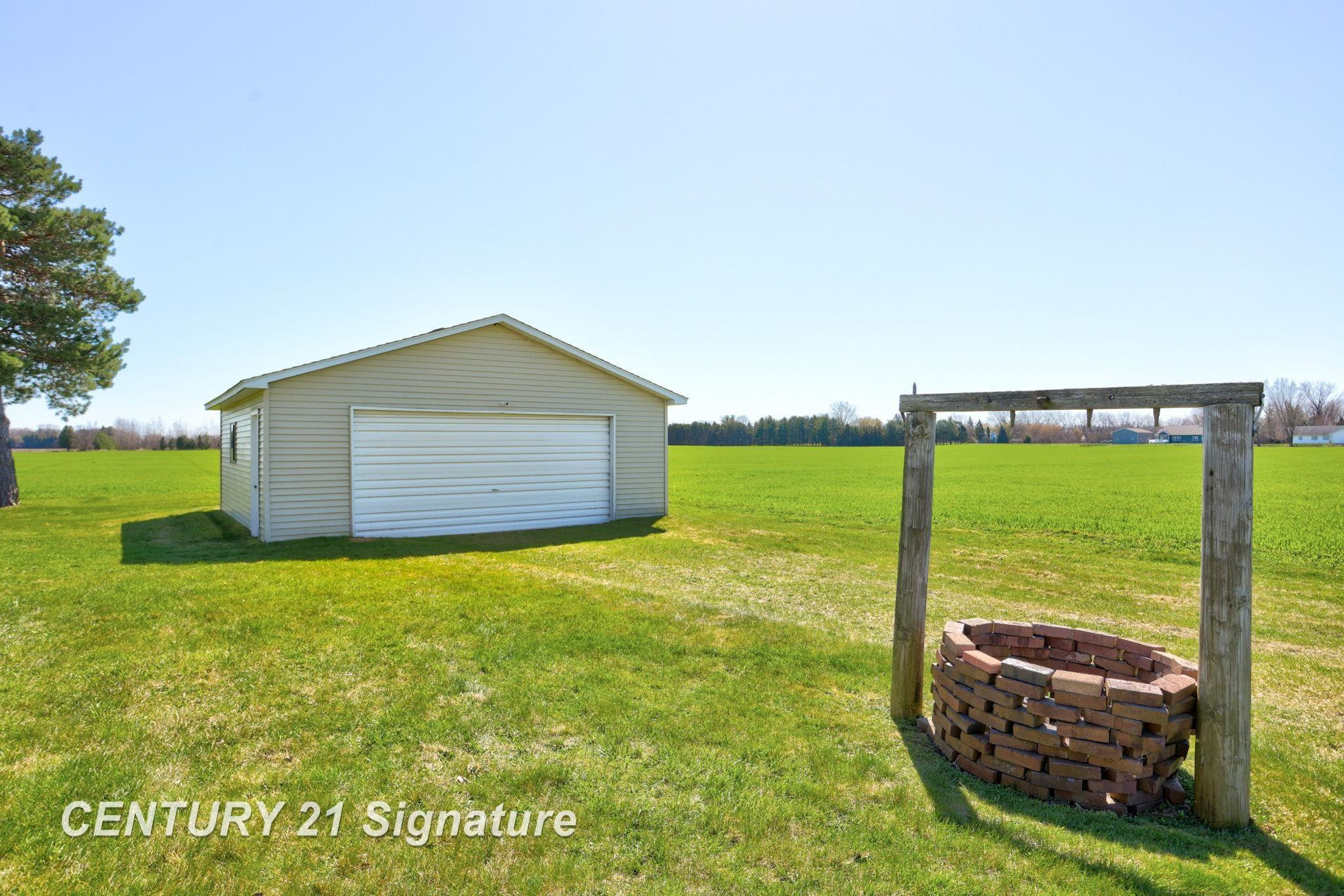 6258 N Center Road, Saginaw, MI 48604 — Photo 32