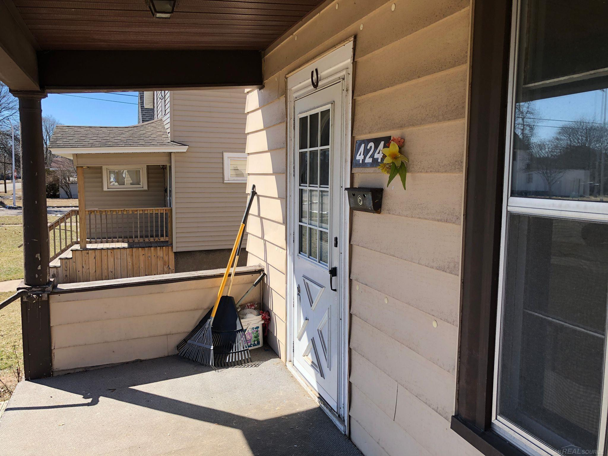 424 S 14th Street, Escanaba, MI 49829 — Photo 8