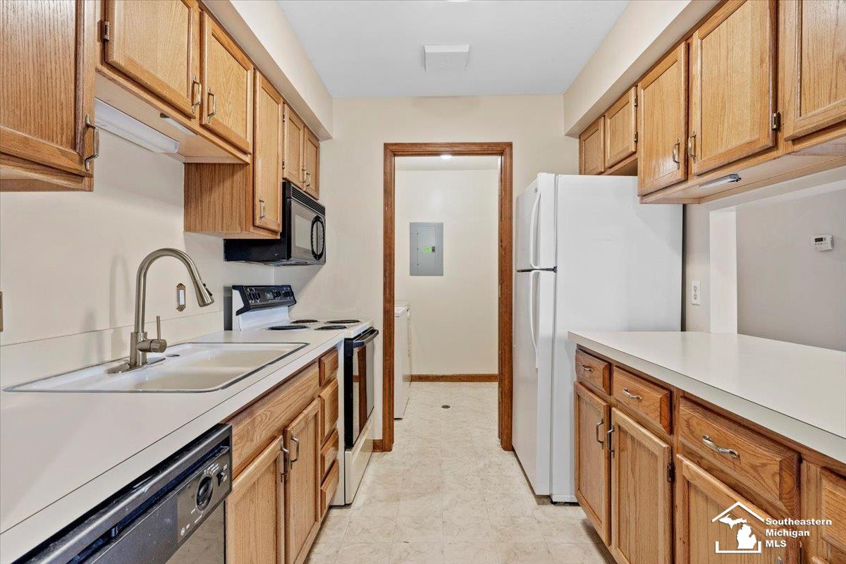 1575 Harbour Boulevard, 170, Trenton, MI 48183 — Photo 7