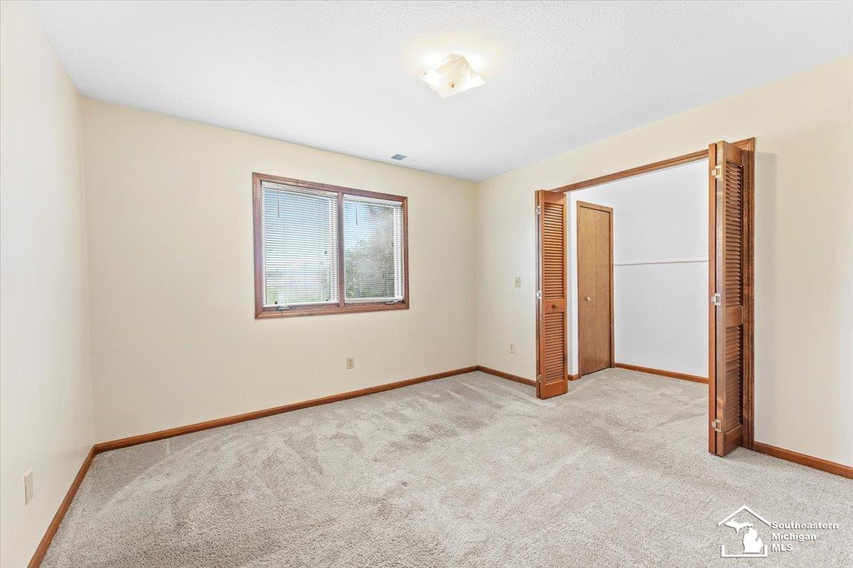 1575 Harbour Boulevard, 170, Trenton, MI 48183 — Photo 11