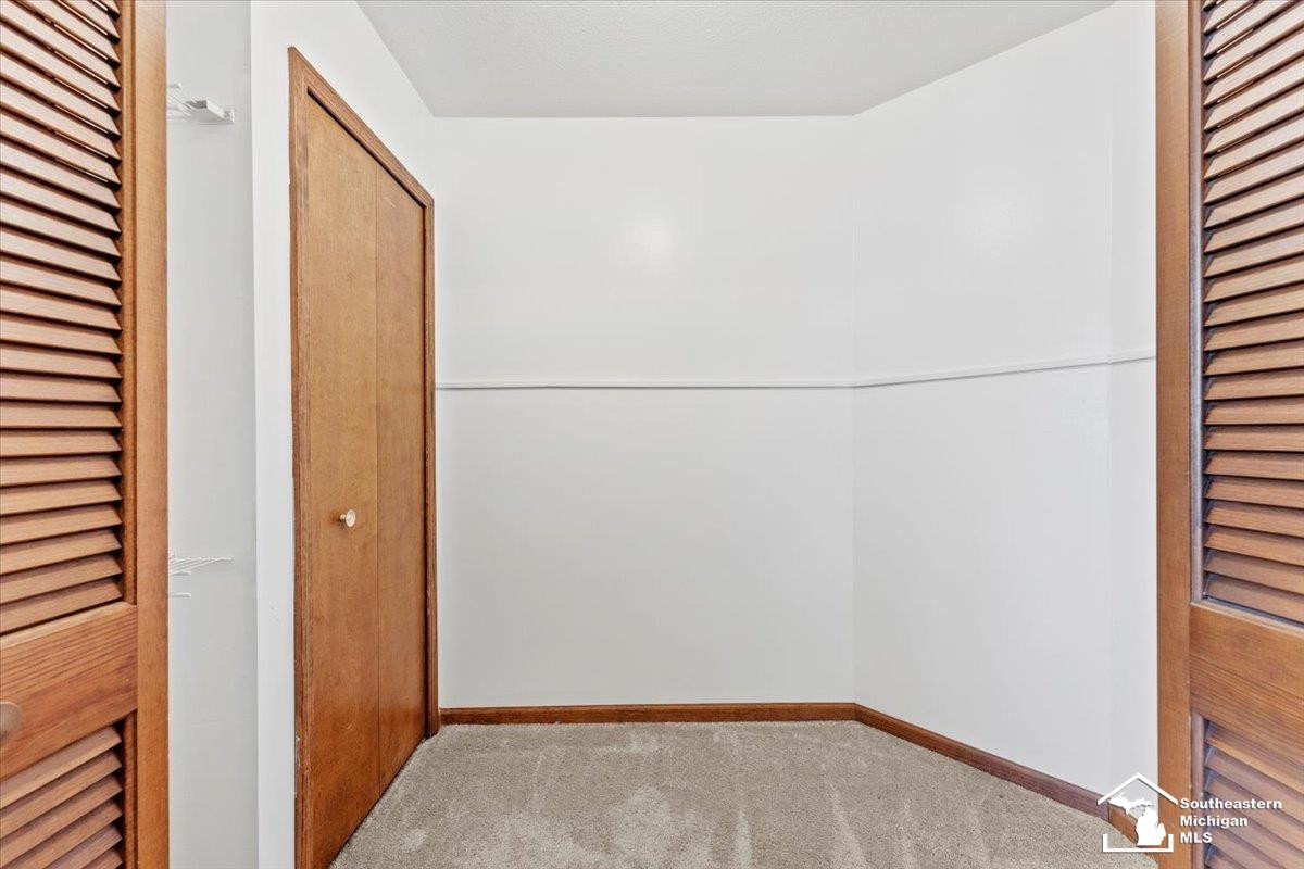 1575 Harbour Boulevard, 170, Trenton, MI 48183 — Photo 12