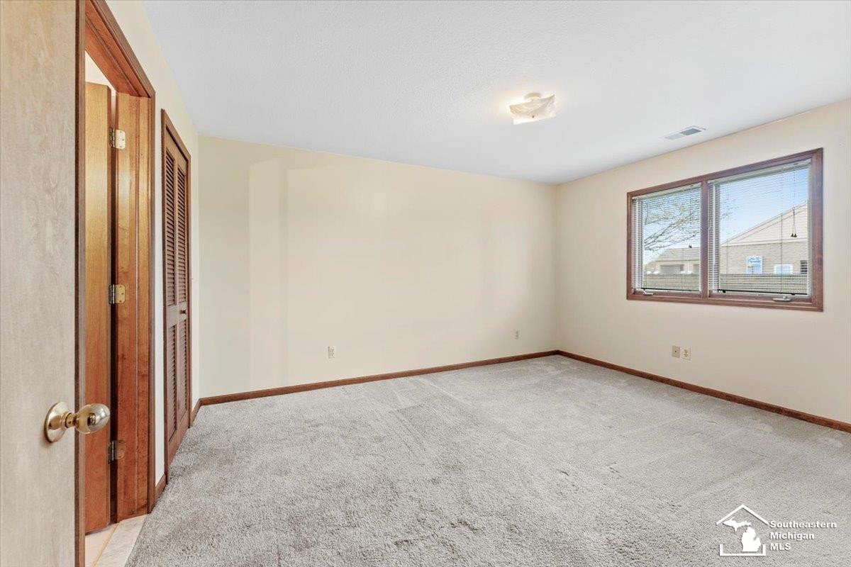 1575 Harbour Boulevard, 170, Trenton, MI 48183 — Photo 16