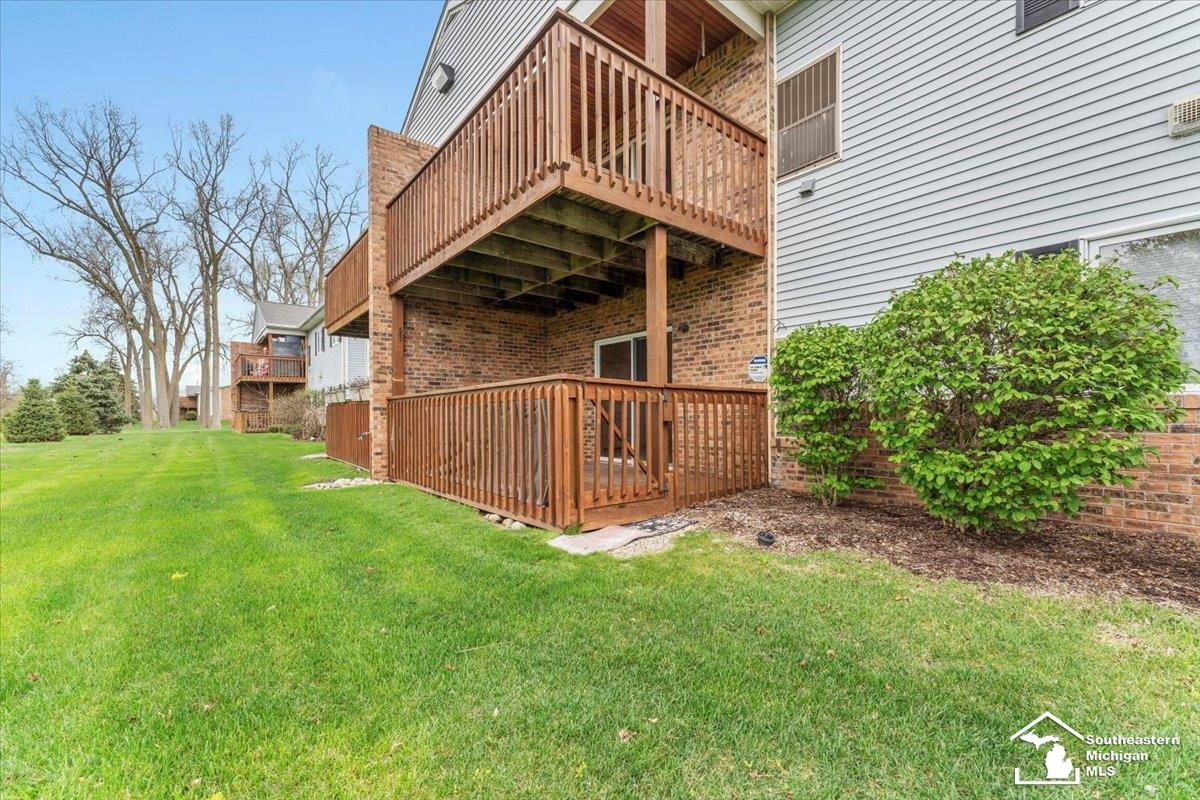 1575 Harbour Boulevard, 170, Trenton, MI 48183 — Photo 20