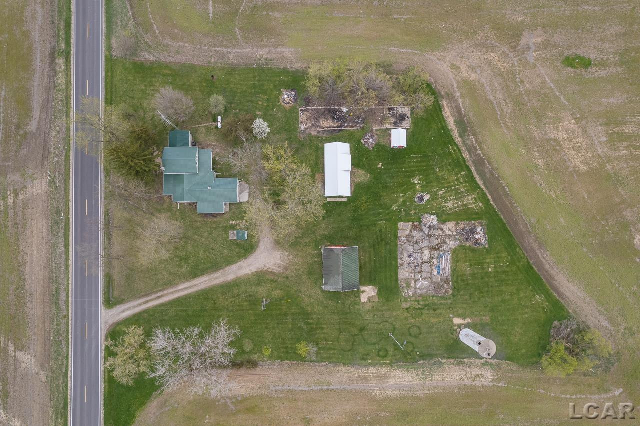 7905 Burton, Adrian, MI 49221 — Photo 10
