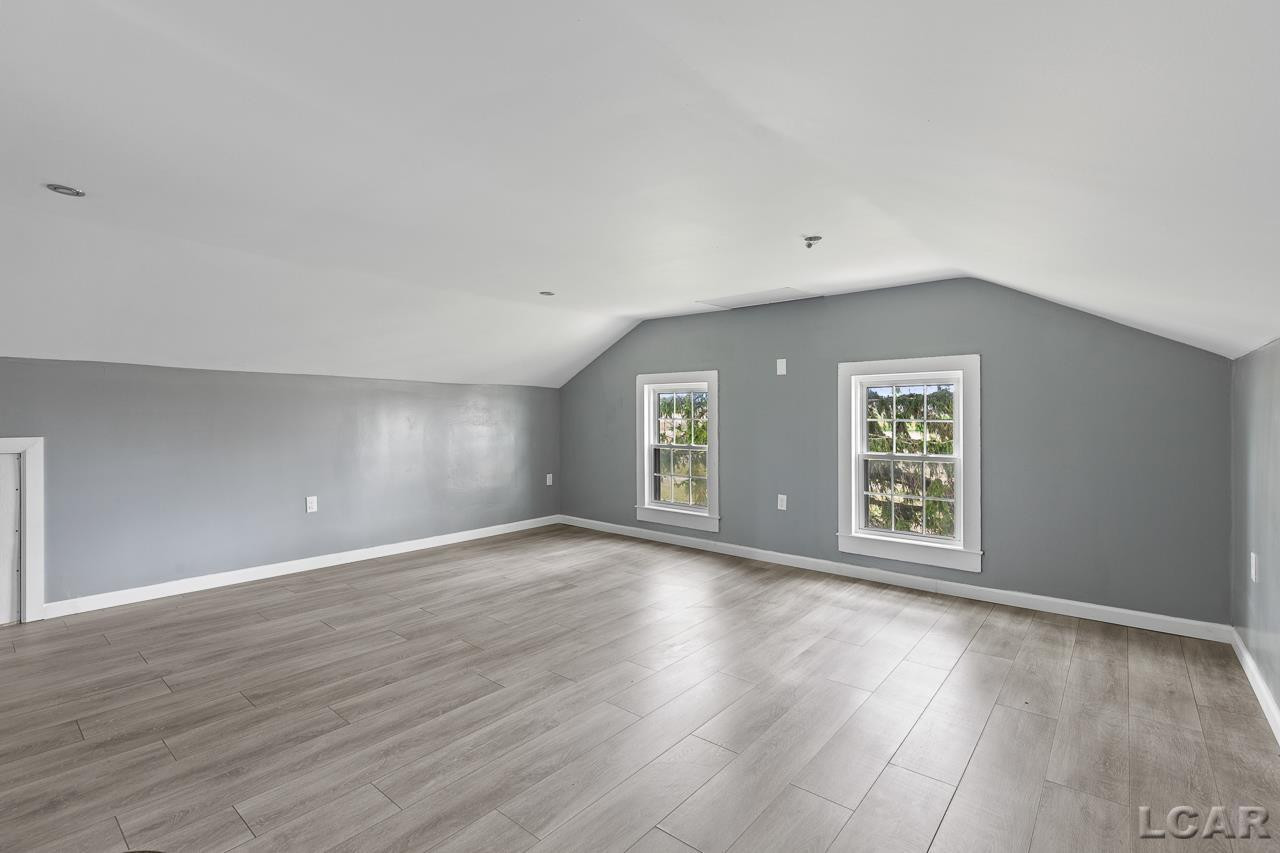 7905 Burton, Adrian, MI 49221 — Photo 35
