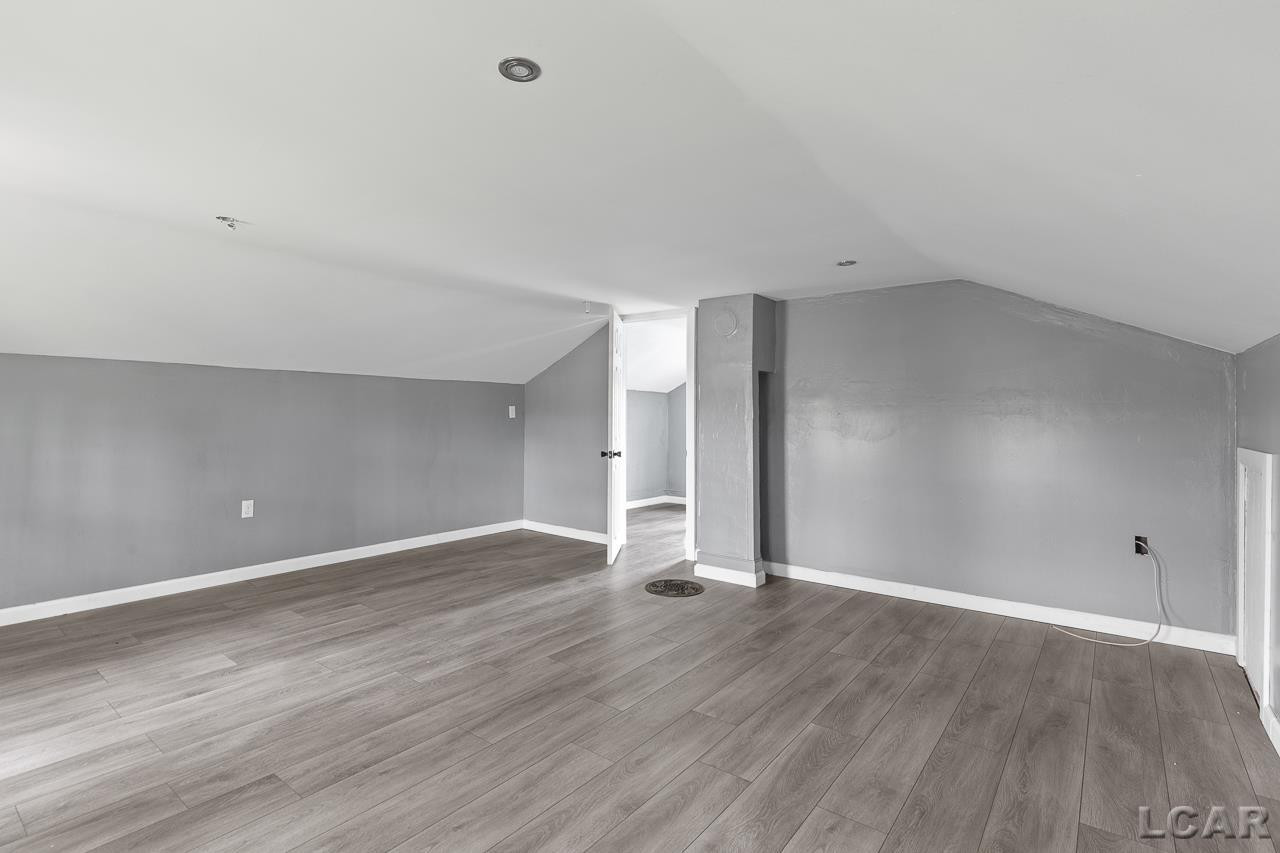7905 Burton, Adrian, MI 49221 — Photo 36