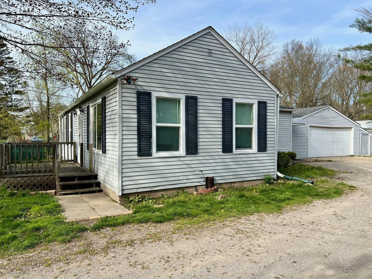 11925 Bueche, Burt, MI 48417 — Photo 2