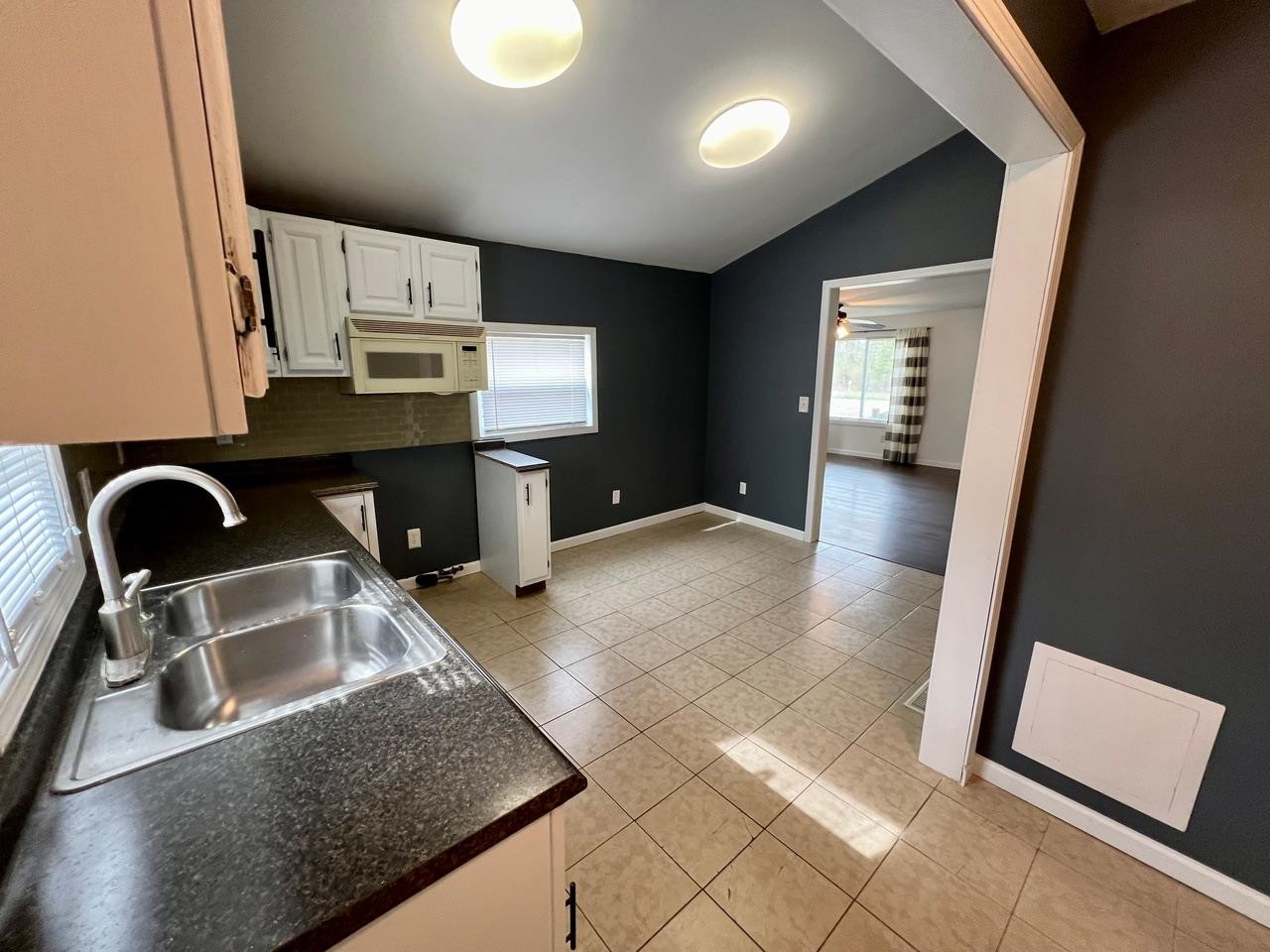 11925 Bueche, Burt, MI 48417 — Photo 11