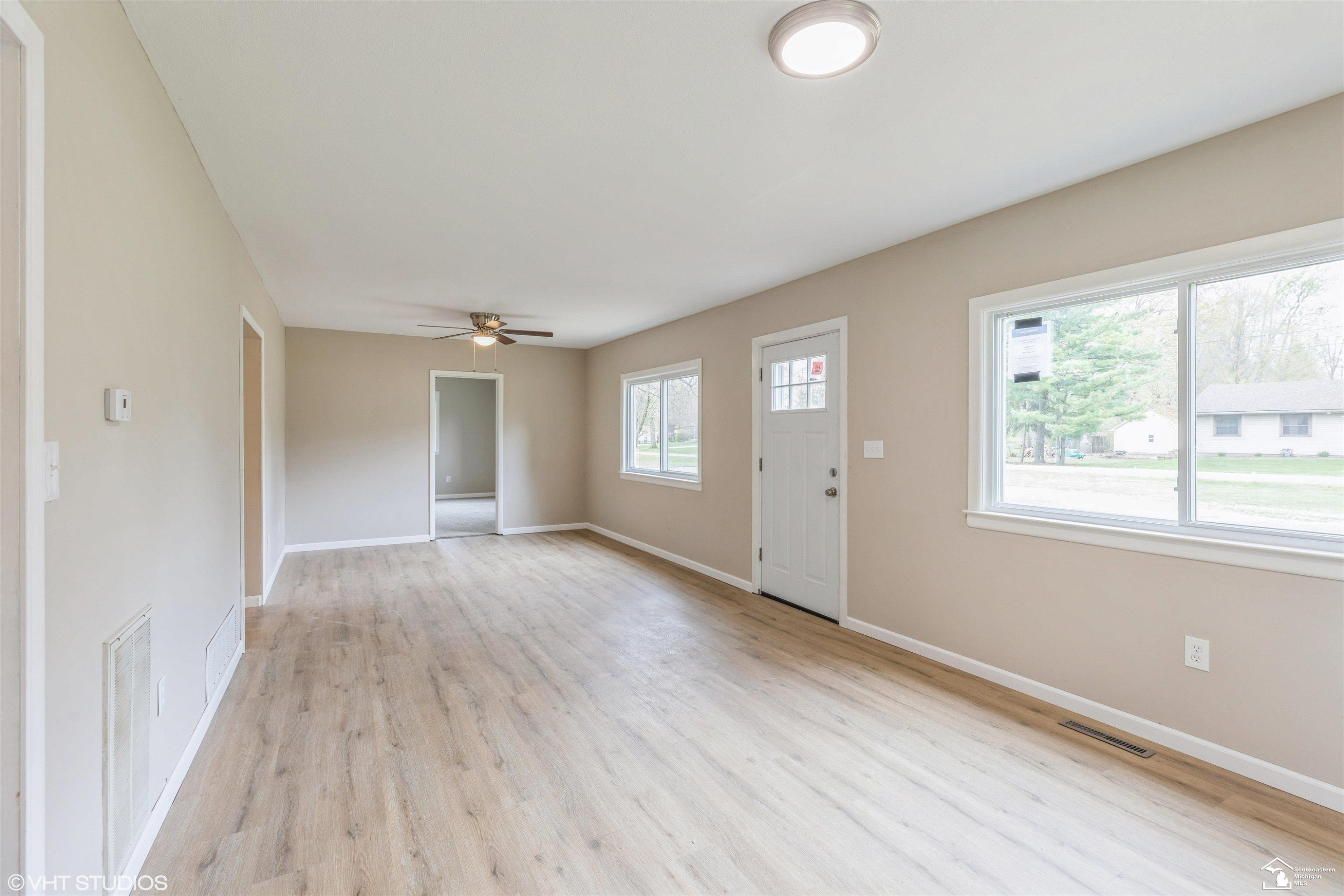 6668 Hazeldell Drive, Temperance, MI 48182 — Photo 3