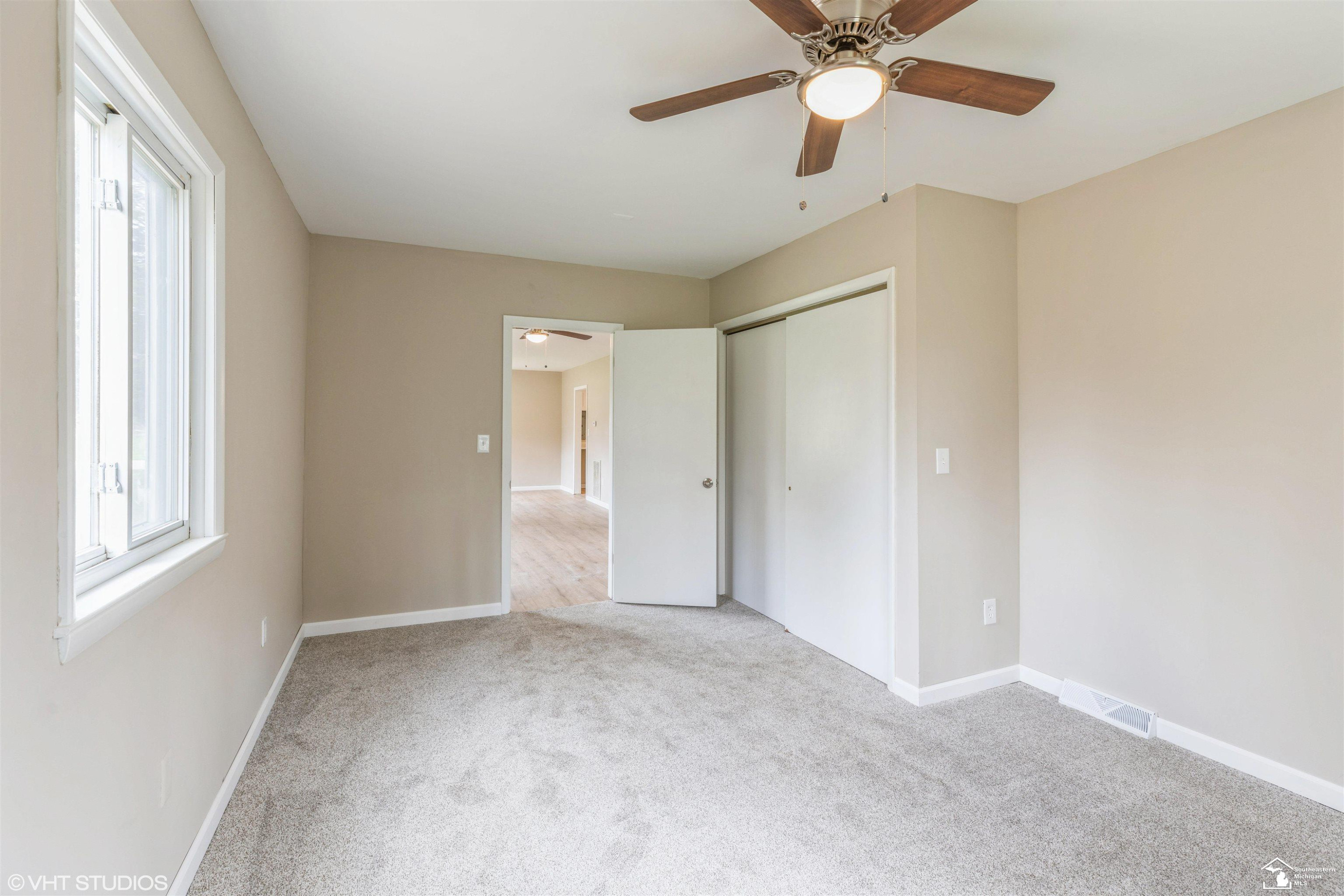 6668 Hazeldell Drive, Temperance, MI 48182 — Photo 10