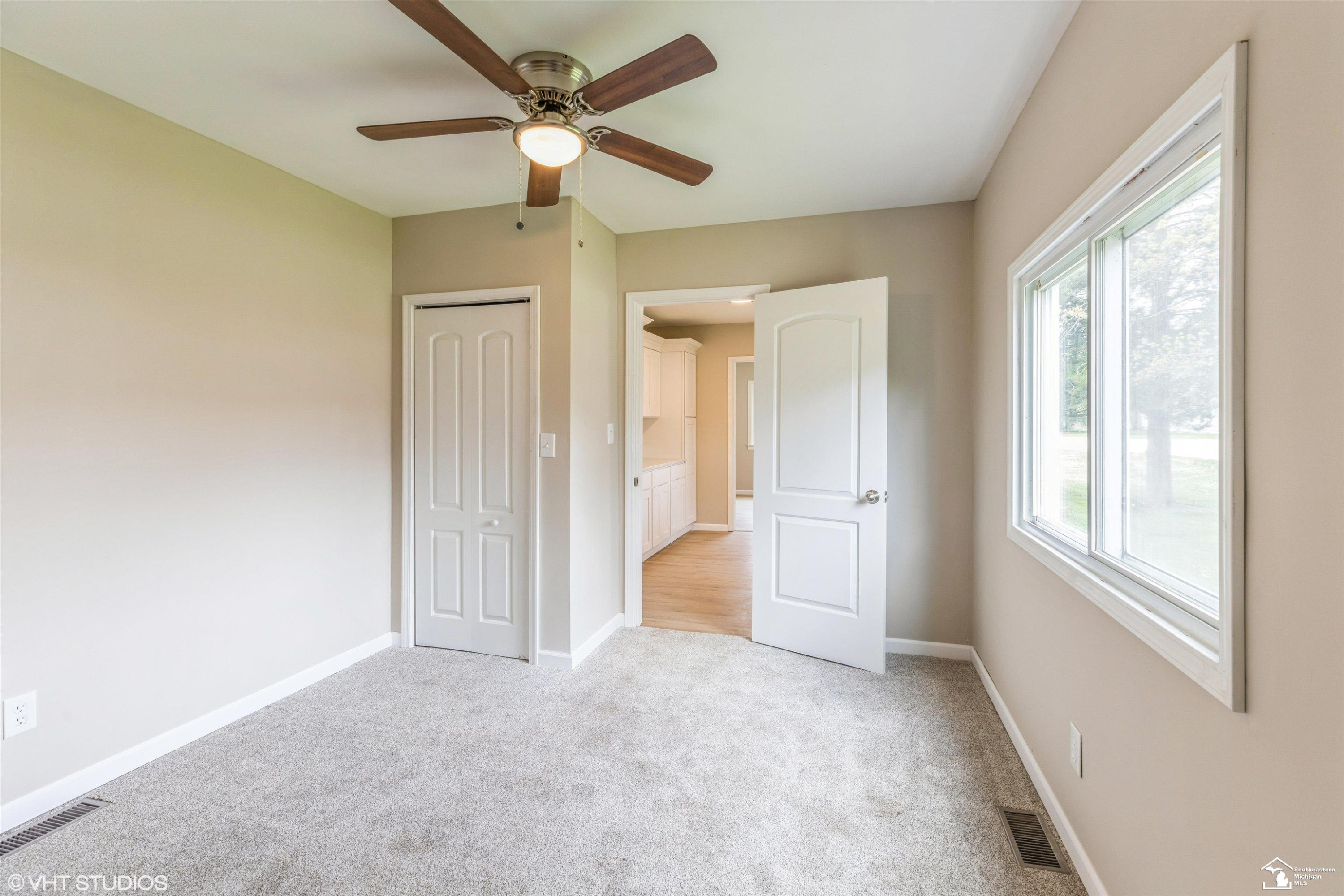 6668 Hazeldell Drive, Temperance, MI 48182 — Photo 13