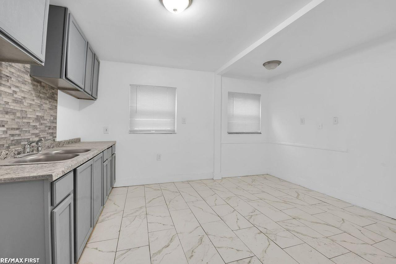 17417 STOEPEL, Detroit, MI 48221 — Photo 13