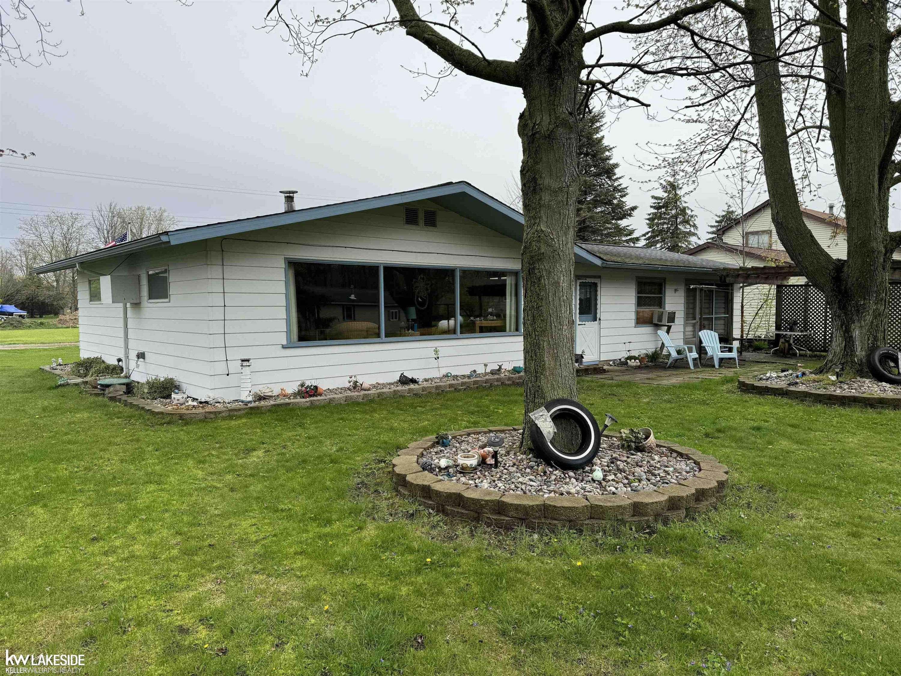 8327 Rowe Drive, MI — Photo 15
