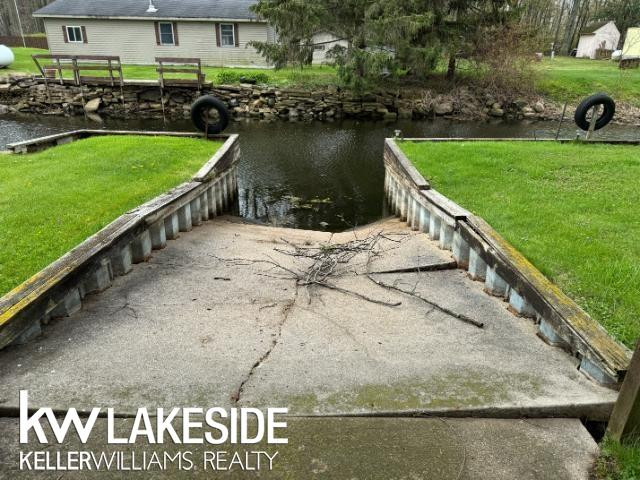 8327 Rowe Drive, MI — Photo 16