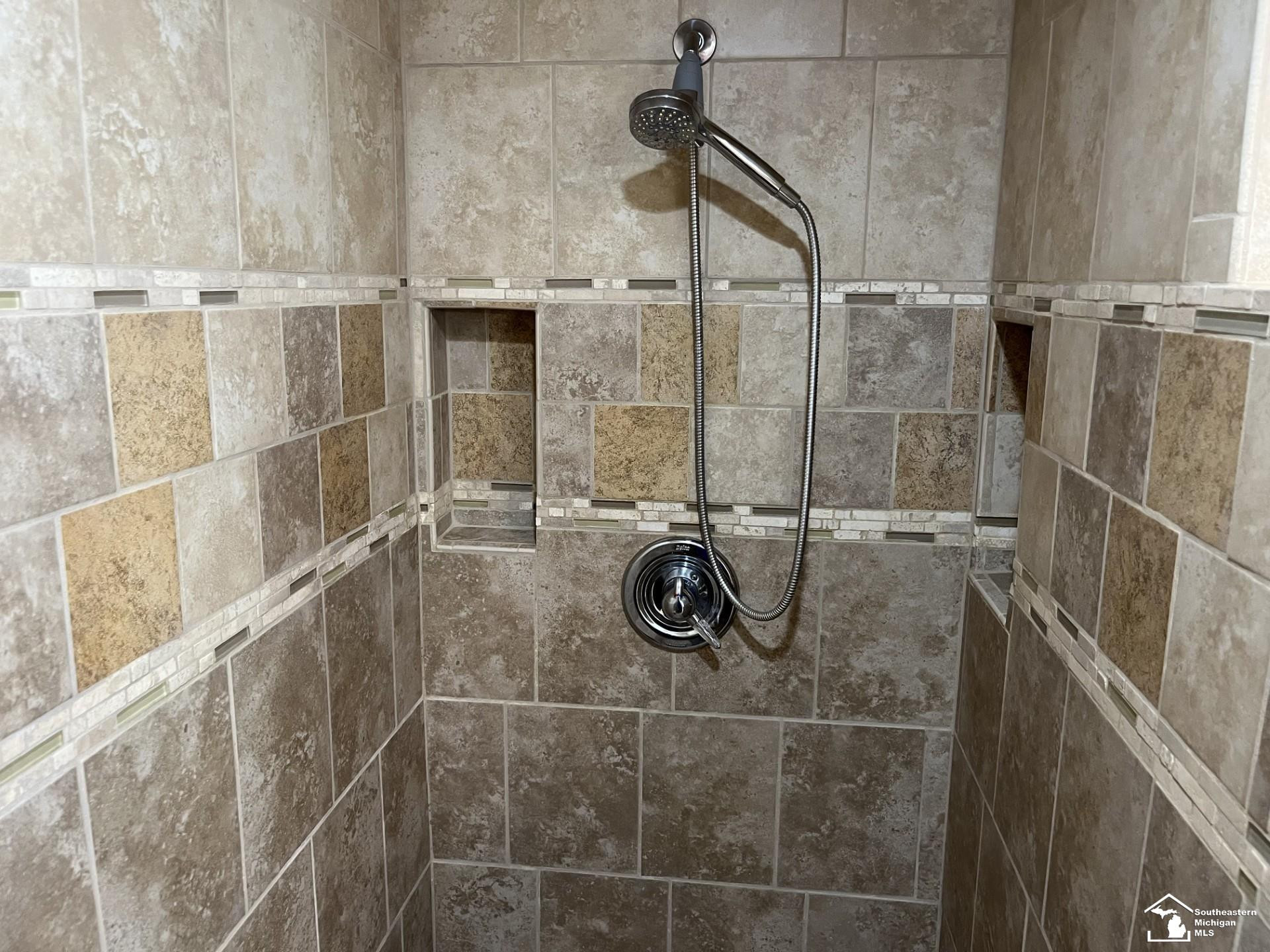 7999 Timber Wood, Temperance, MI 48182 — Photo 23