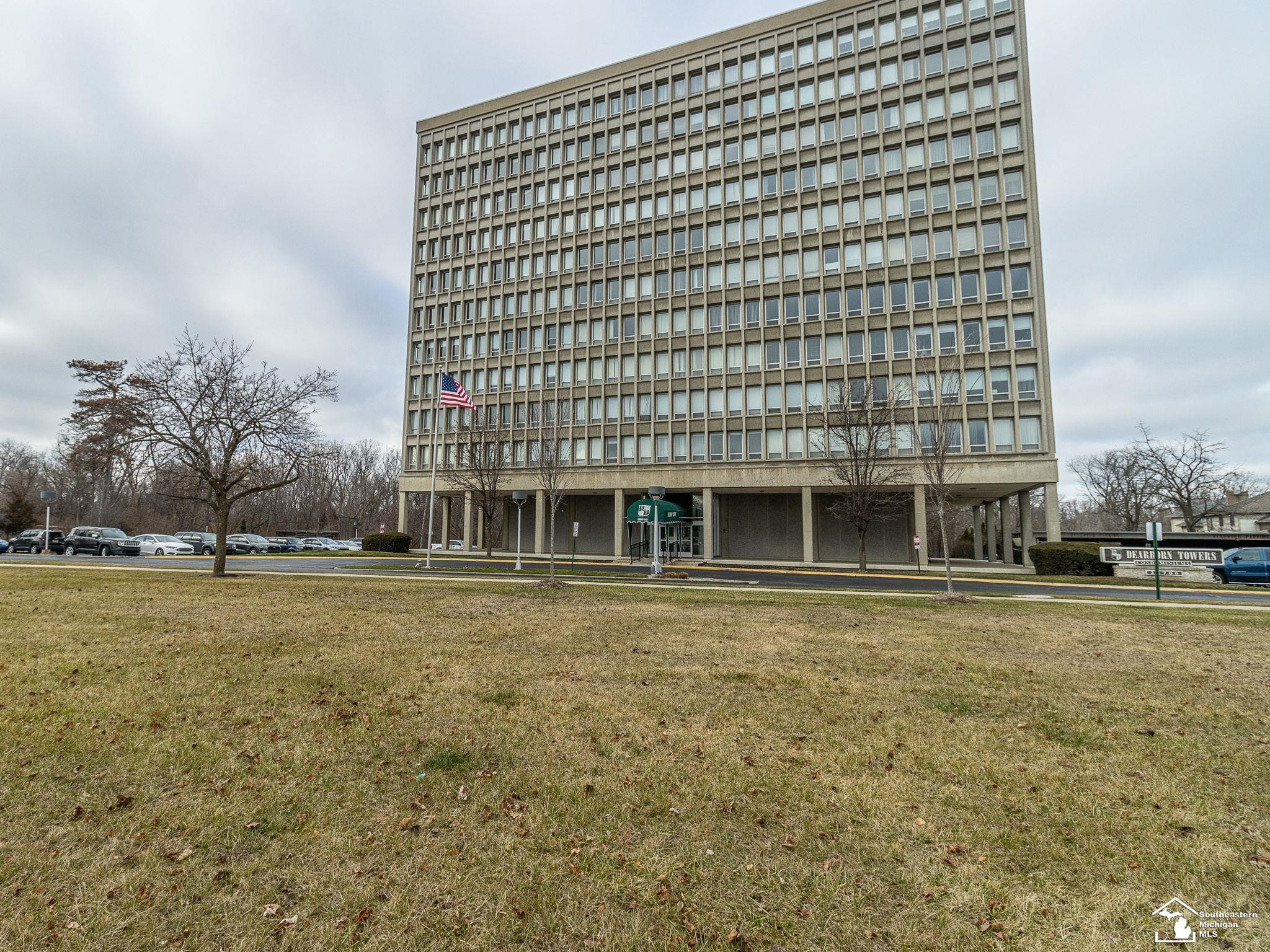 22700 Garrison, 409, Dearborn, MI 48124 — front exterior