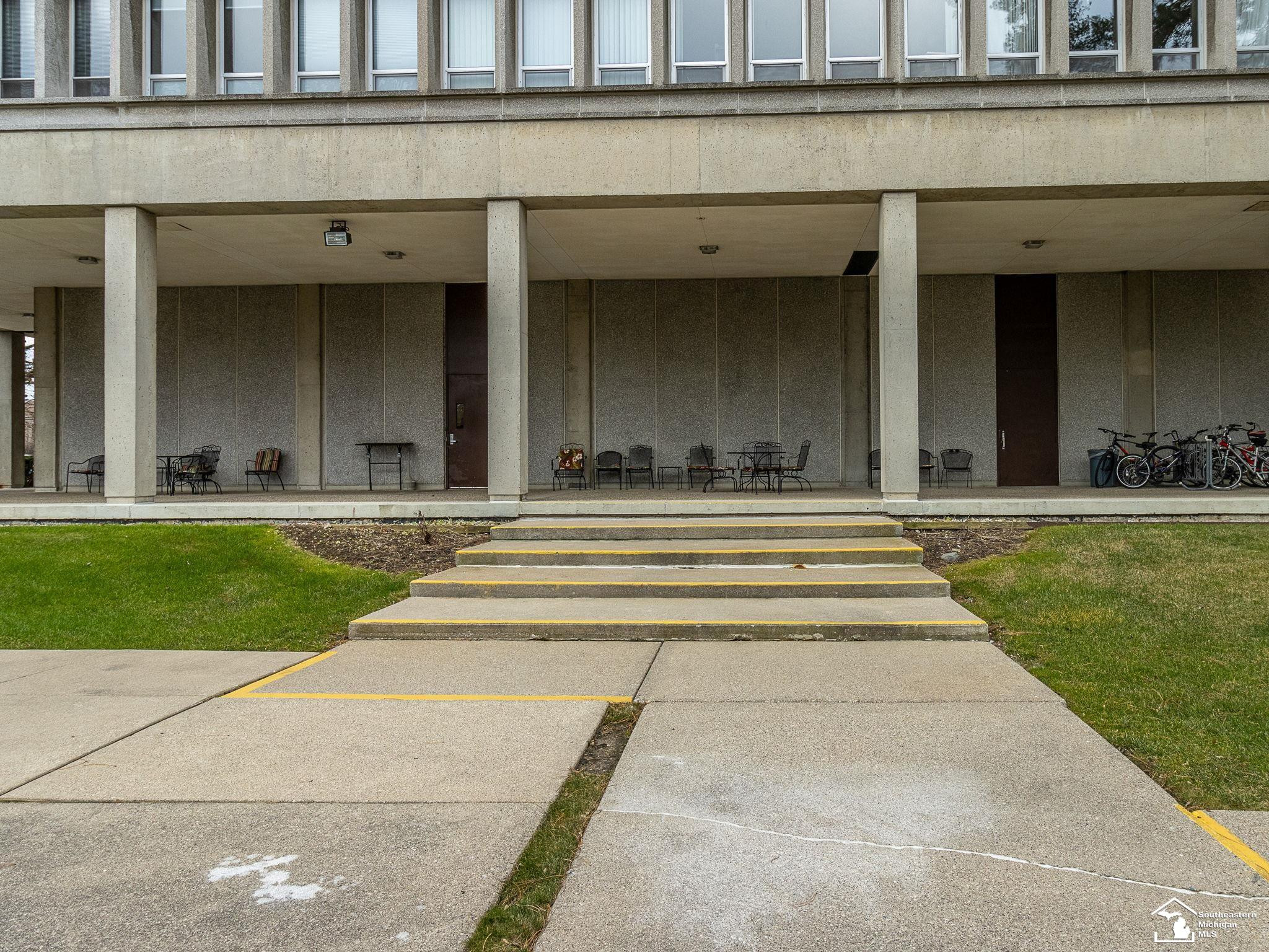 22700 Garrison, 409, Dearborn, MI 48124 — Photo 19