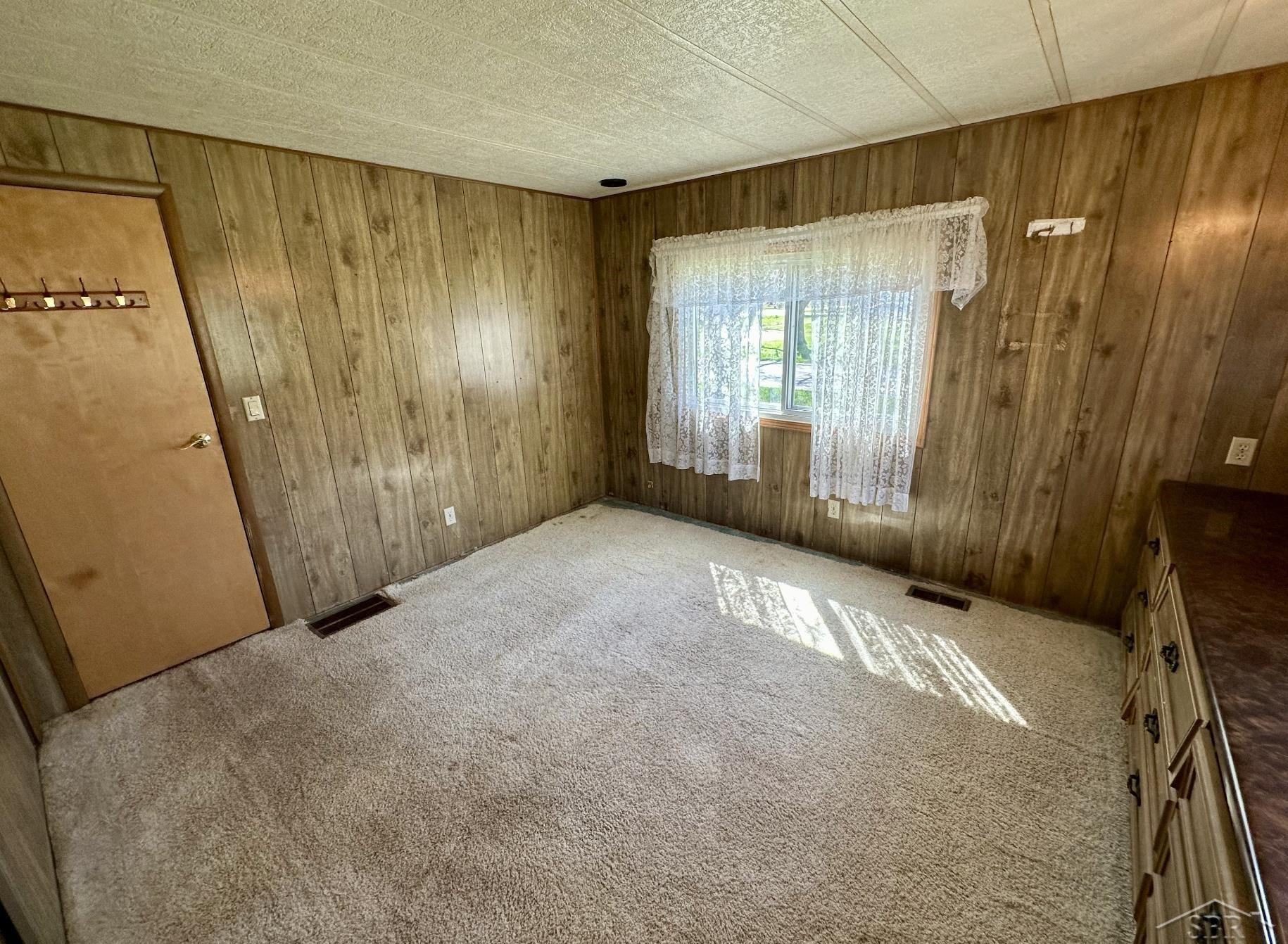 989 E Parkway Drive, Tawas City, MI 48763 — Photo 24