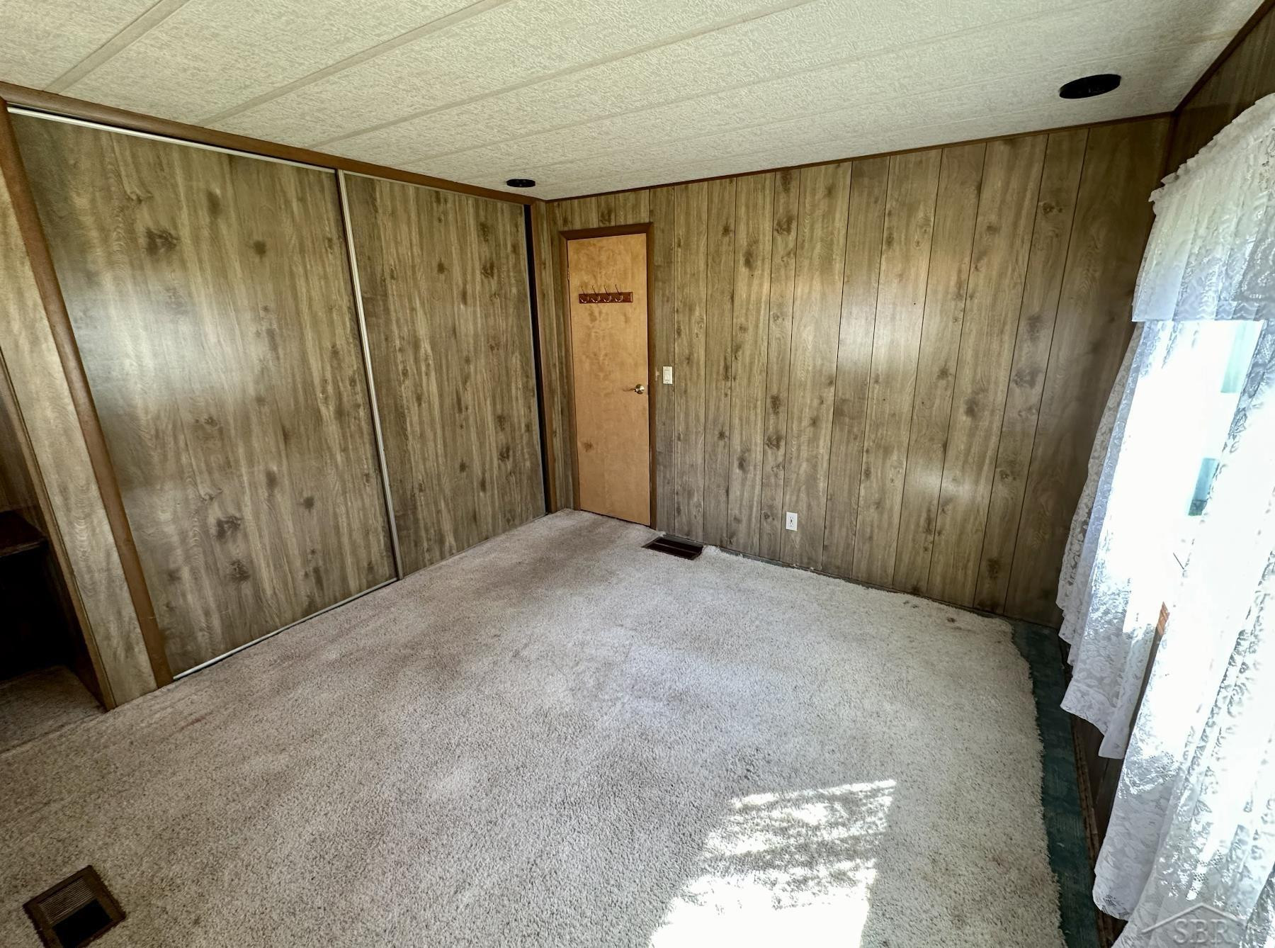 989 E Parkway Drive, Tawas City, MI 48763 — Photo 25
