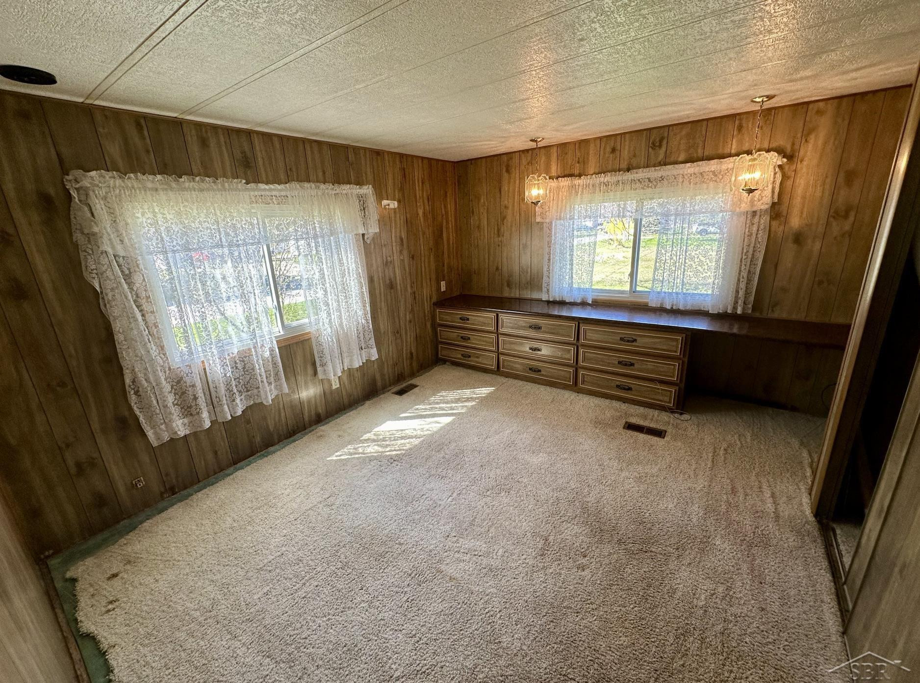 989 E Parkway Drive, Tawas City, MI 48763 — Photo 27