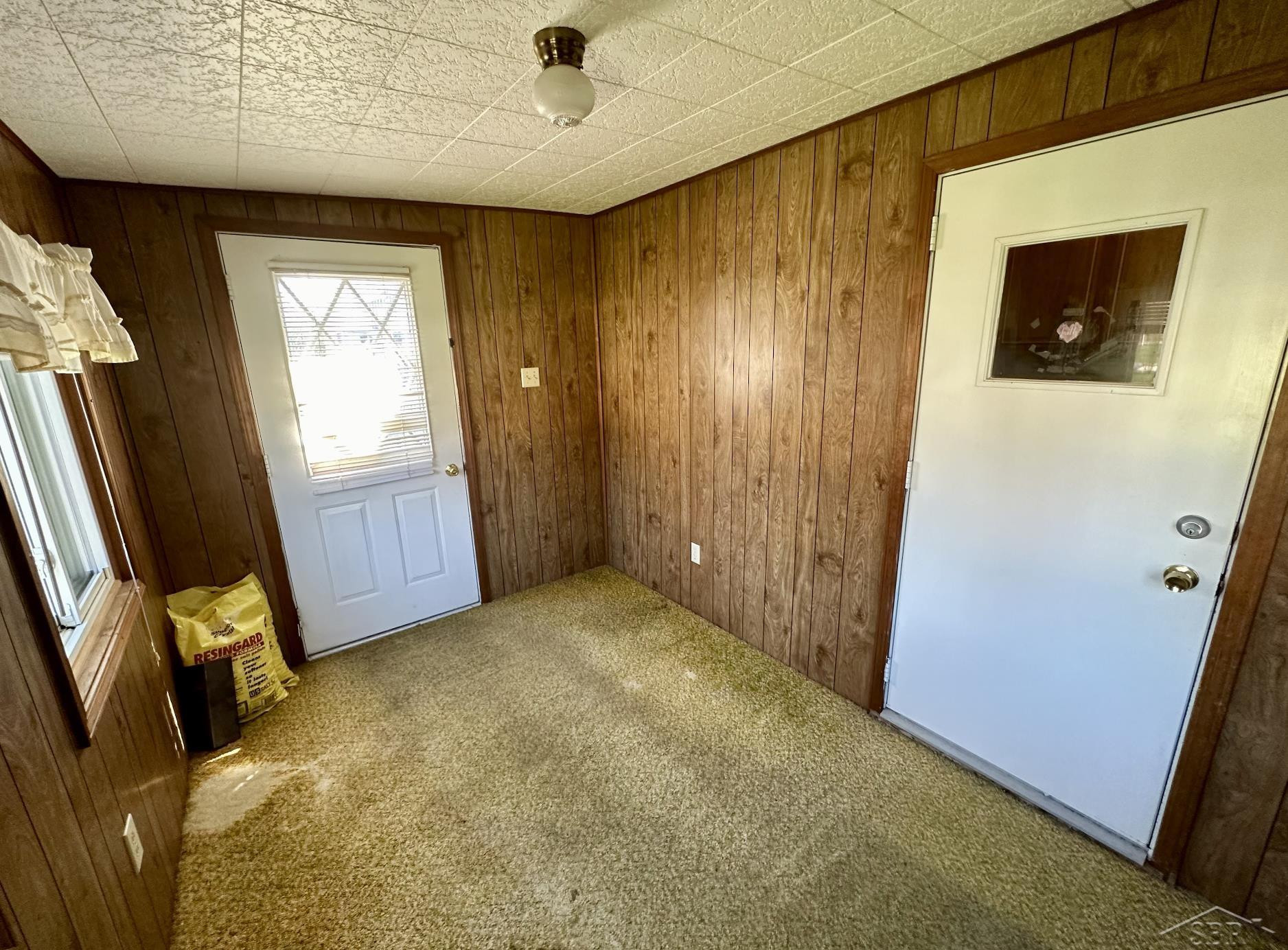 989 E Parkway Drive, Tawas City, MI 48763 — Photo 36