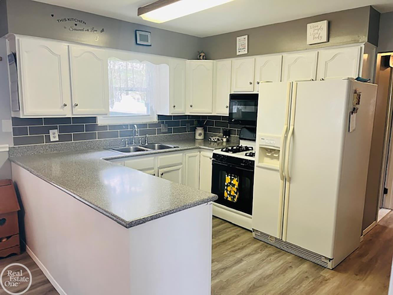 4614 Kingsbury Drive, Port Huron, MI 48060 — Photo 3