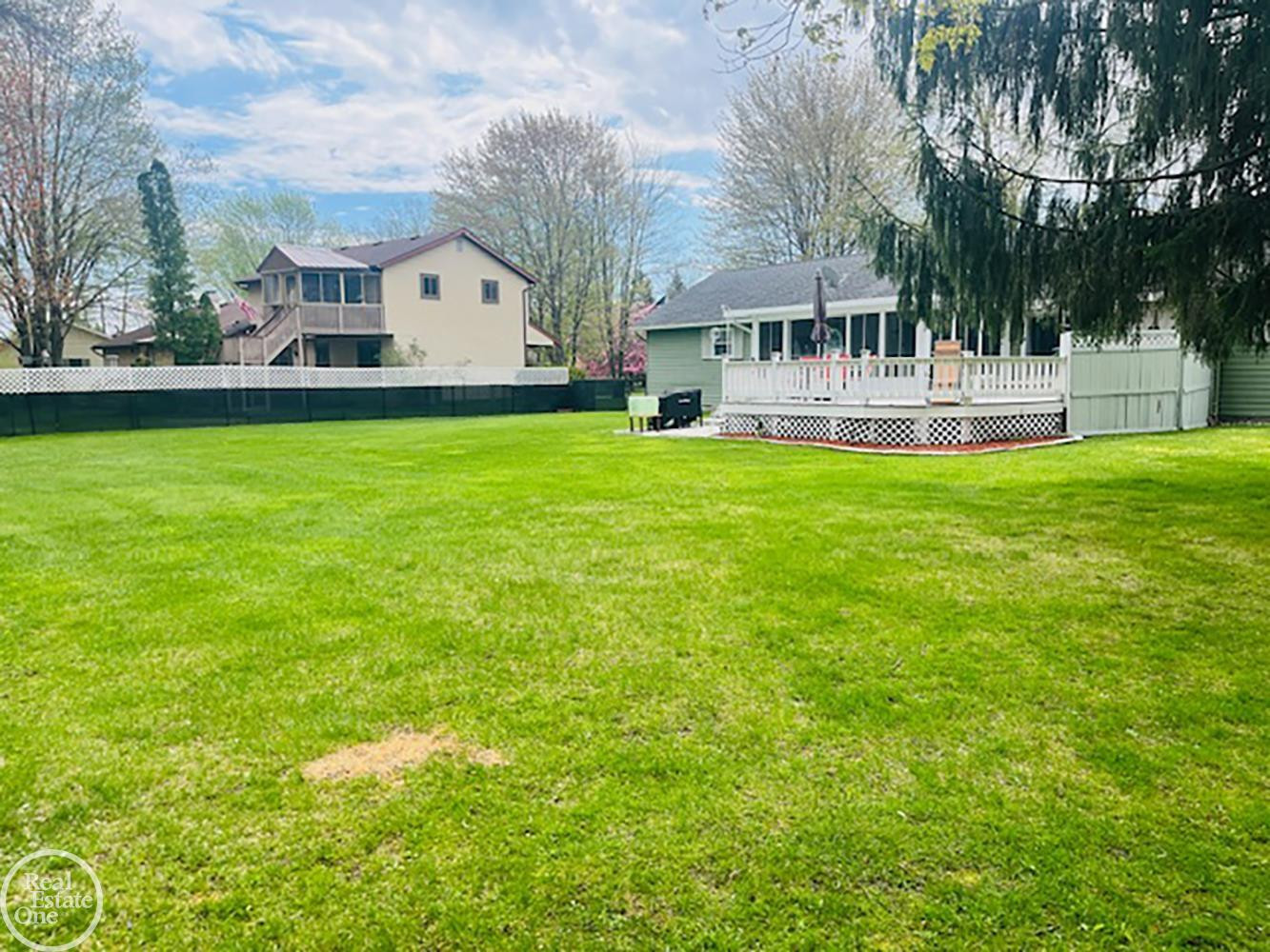4614 Kingsbury Drive, Port Huron, MI 48060 — Photo 37