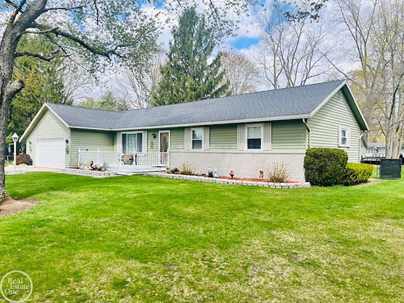 4614 Kingsbury Drive, Port Huron, MI 48060 — Photo 38