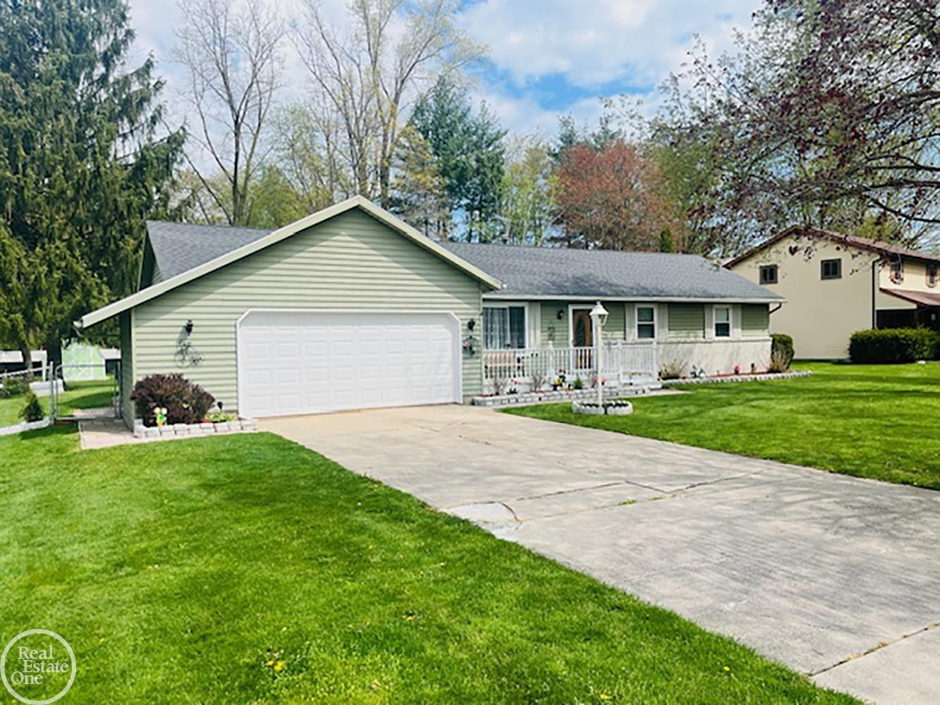 4614 Kingsbury Drive, Port Huron, MI 48060 — Photo 40
