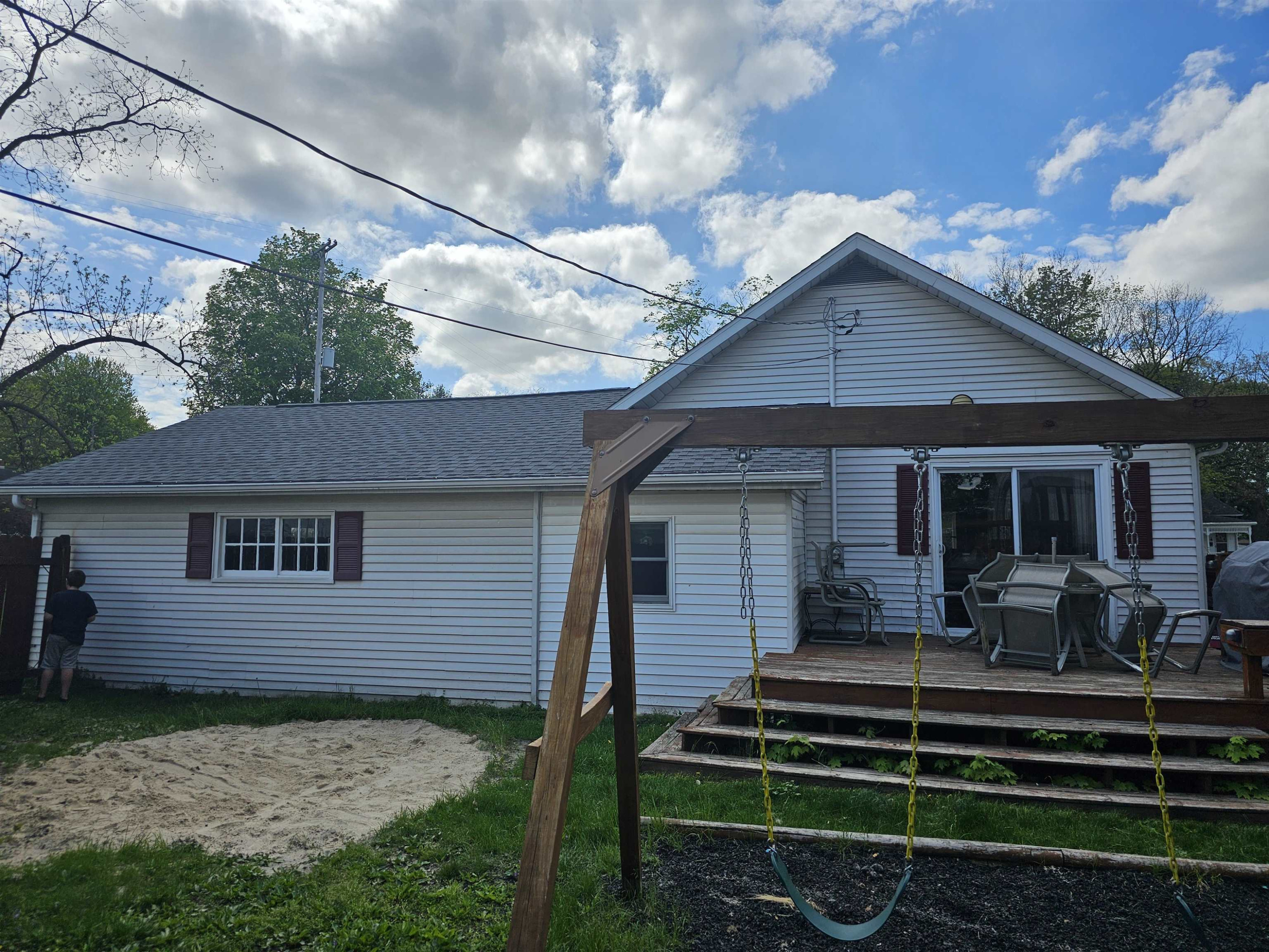 125 S Line Street, Chesaning, MI 48616 — Photo 10