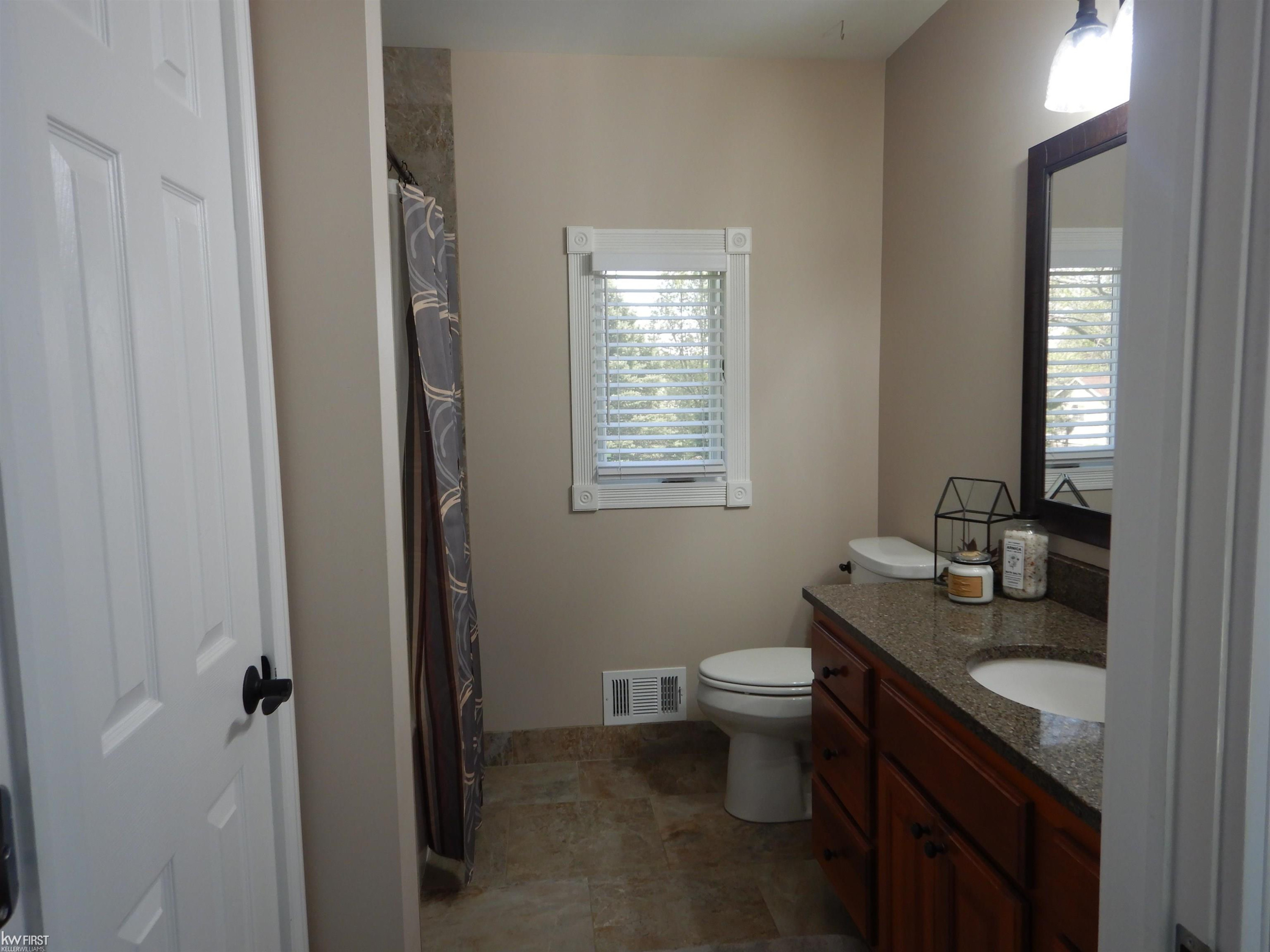 16085 Silver Bend Drive, Linden, MI 48451 — Photo 4