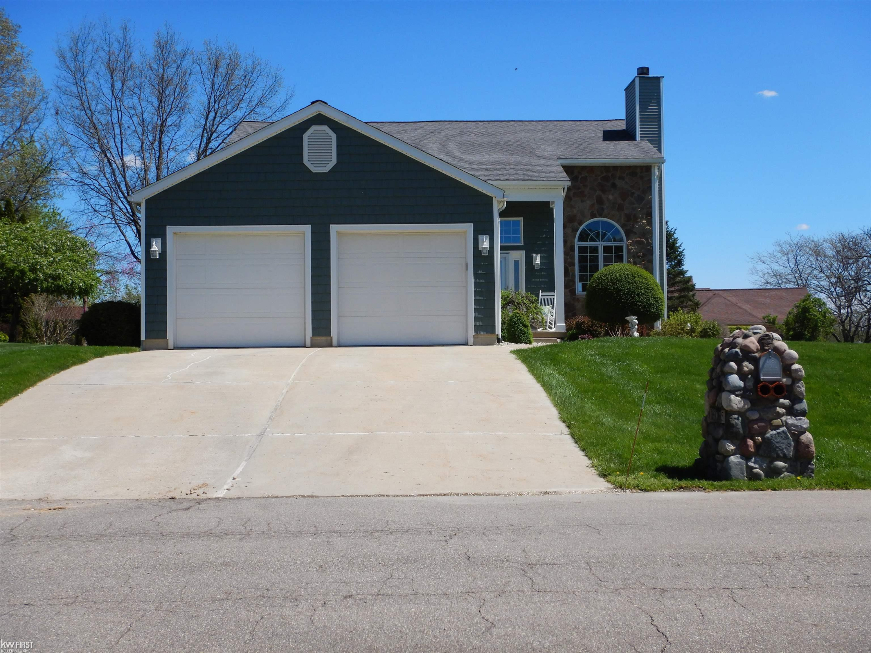 16085 Silver Bend Drive, Linden, MI 48451 — Photo 59