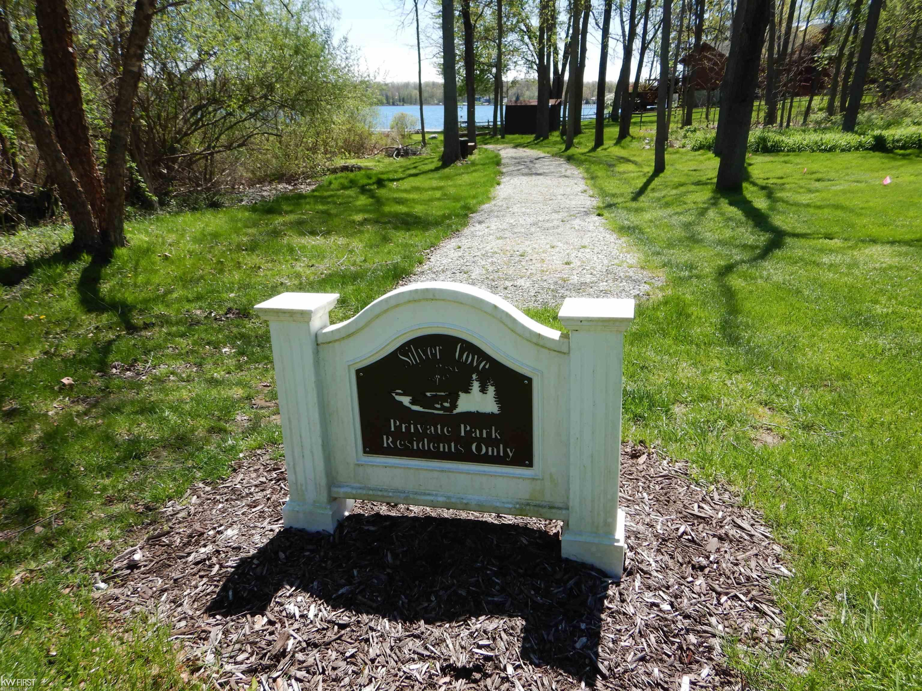16085 Silver Bend Drive, Linden, MI 48451 — Photo 60