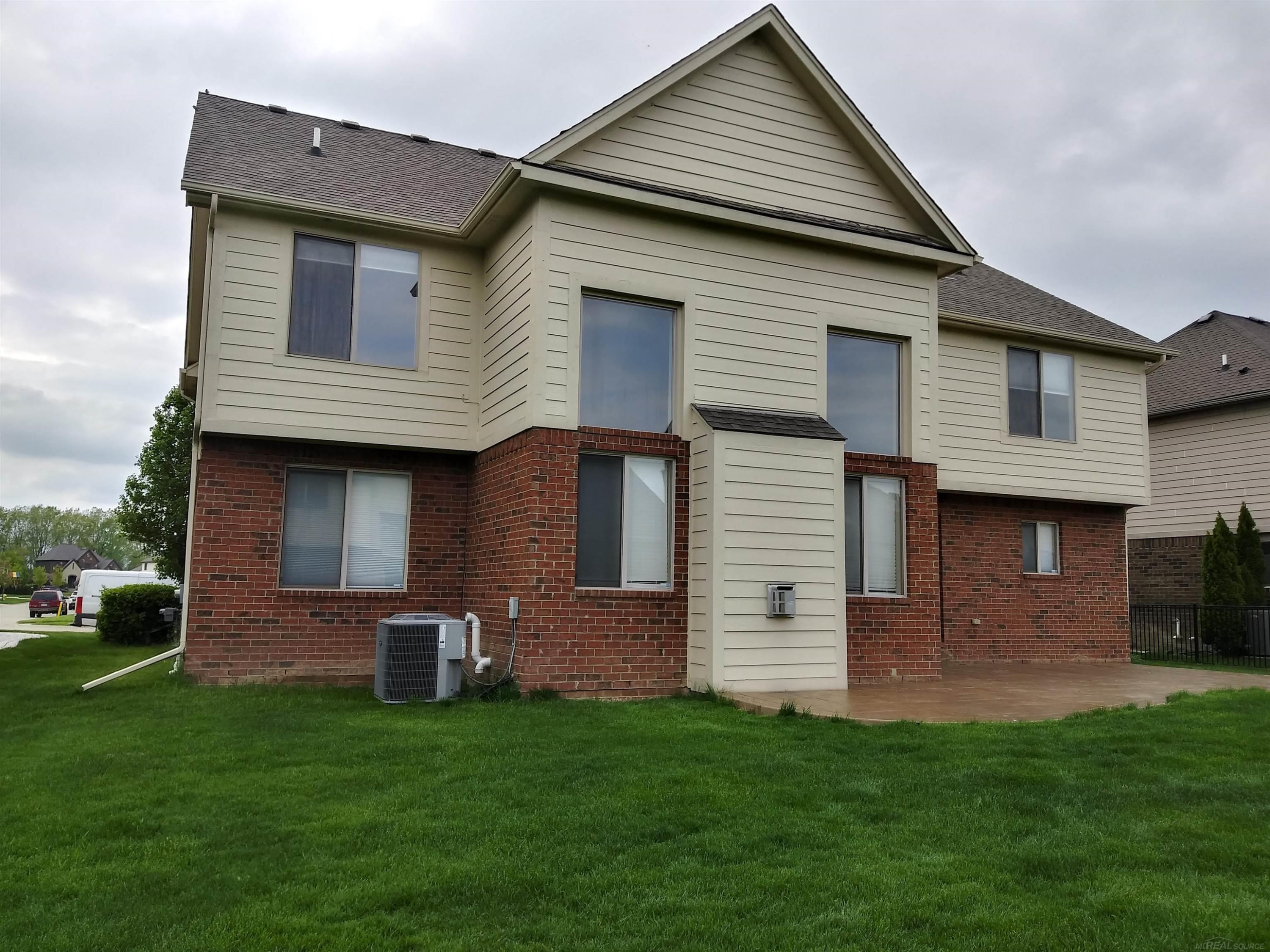 45394 Torch Lake Drive, Macomb, MI 48044 — Photo 16