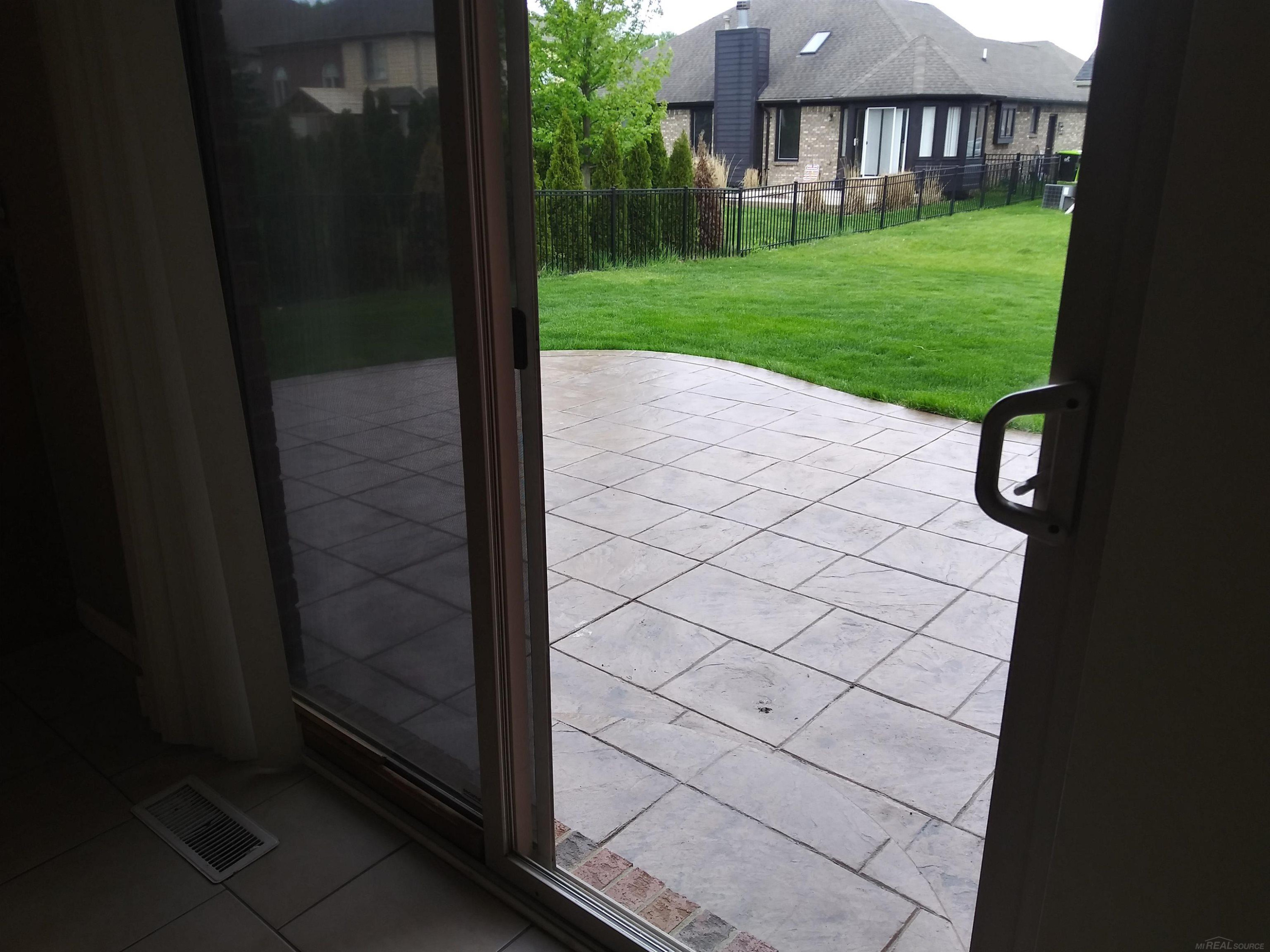 45394 Torch Lake Drive, Macomb, MI 48044 — Photo 38