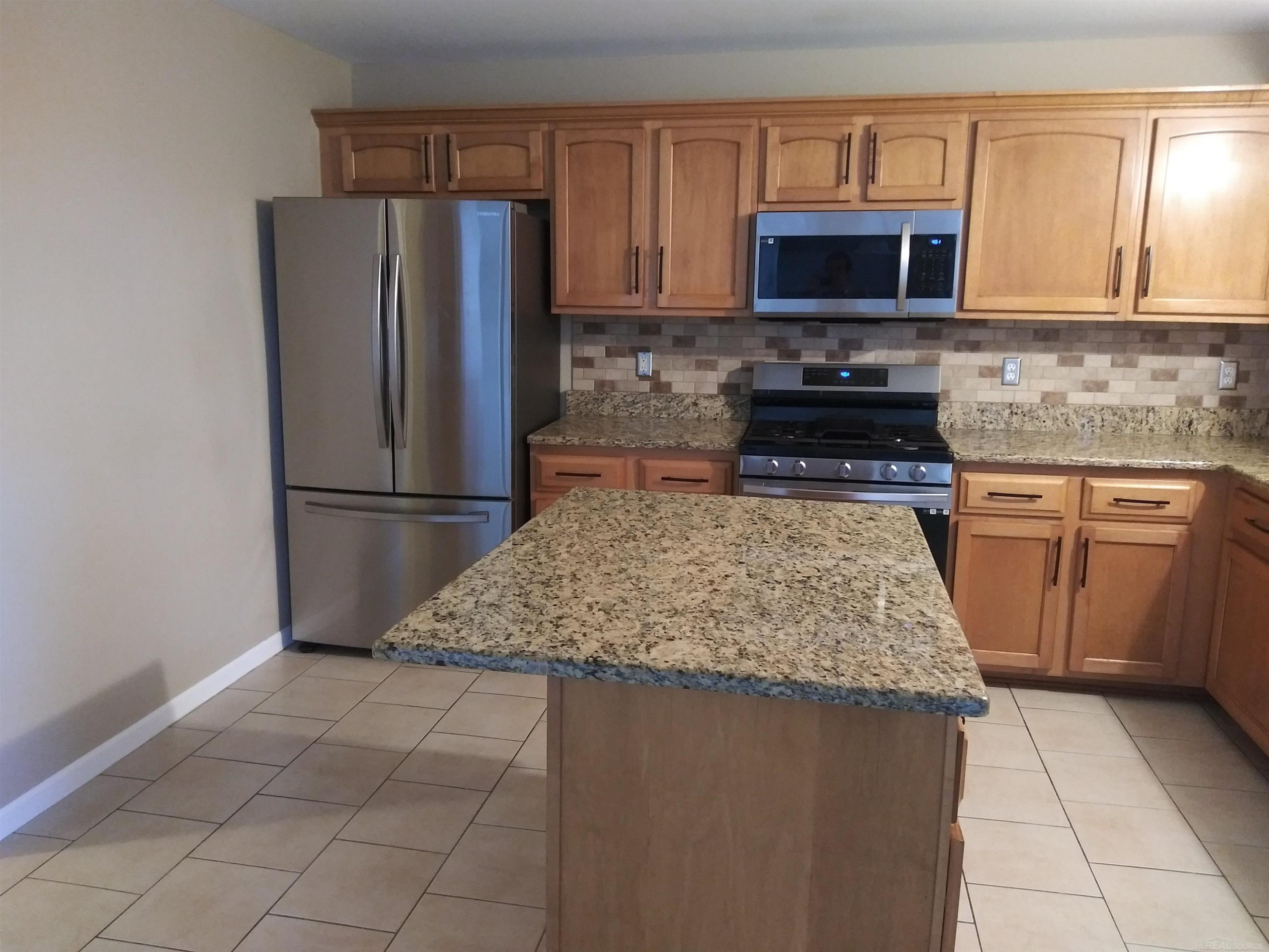 45394 Torch Lake Drive, Macomb, MI 48044 — Photo 51