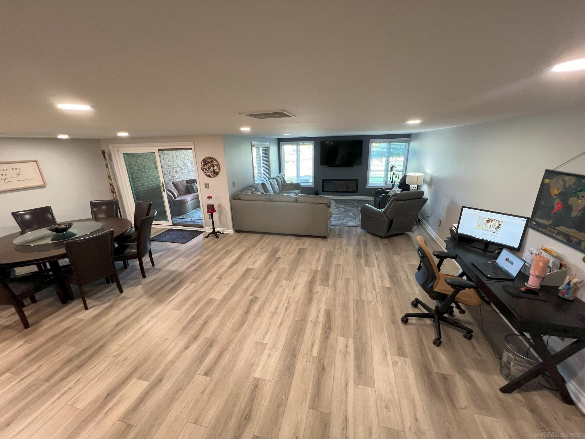 10823 Sparkling Waters, South Lyon, MI 48178 — Photo 18
