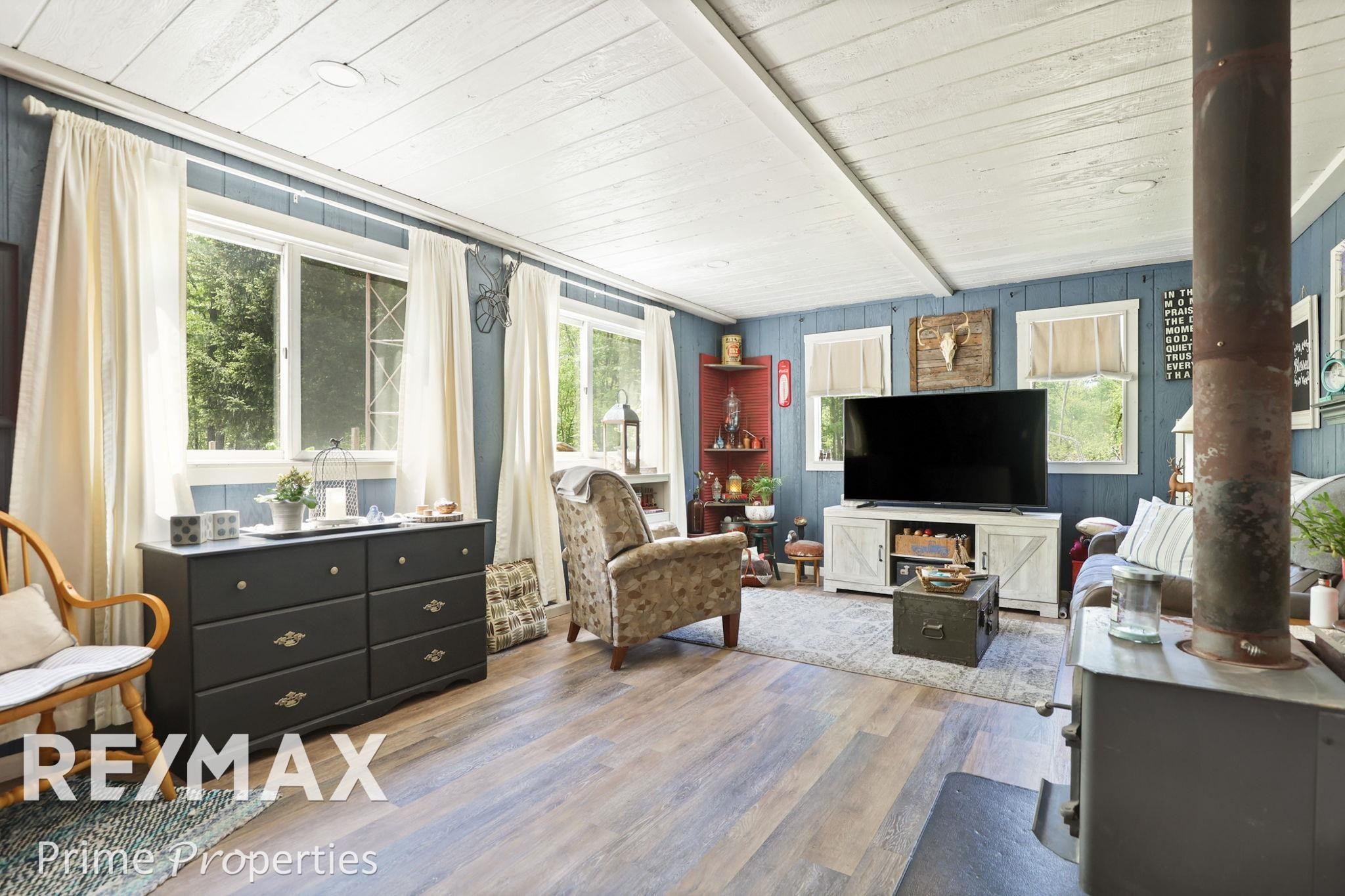 14371 W Burt, Chesaning, MI 48616 — Photo 8