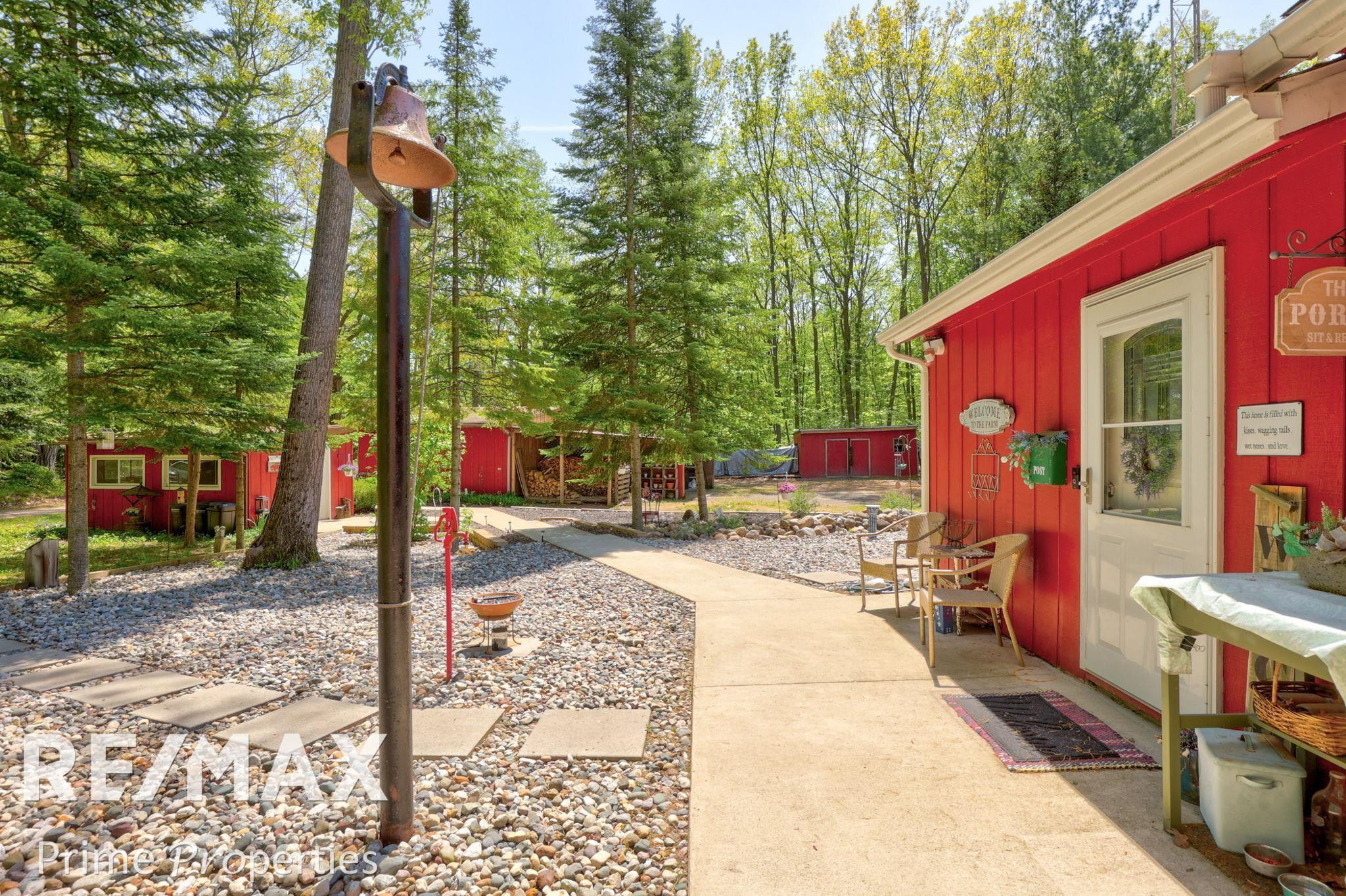 14371 W Burt, Chesaning, MI 48616 — Photo 36