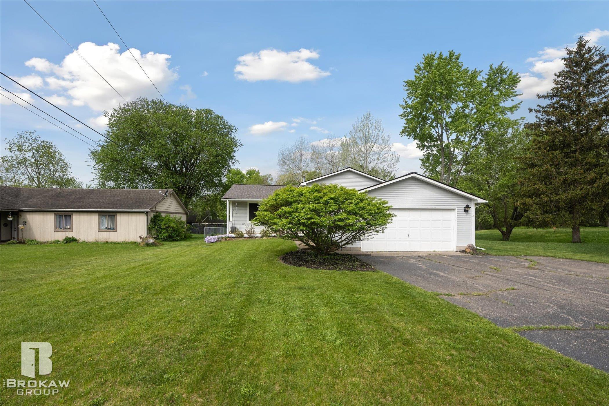 315 Sherman, Ortonville, MI 48462 — Photo 2