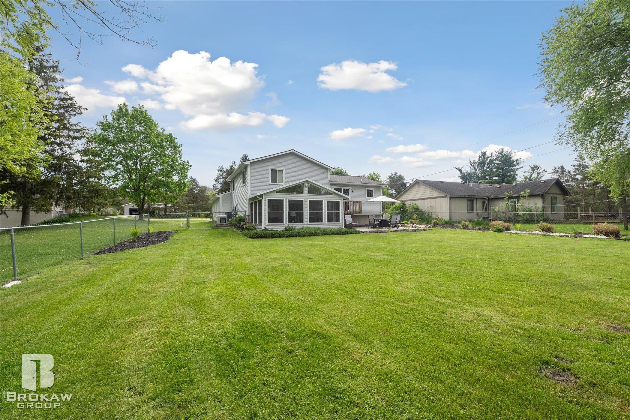 315 Sherman, Ortonville, MI 48462 — Photo 4