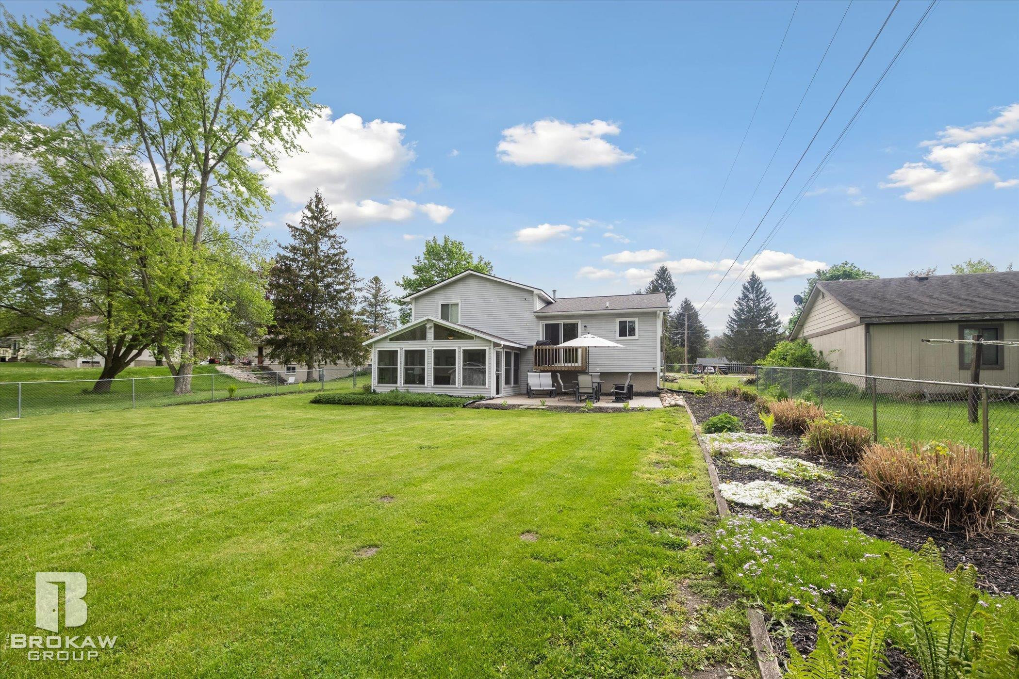 315 Sherman, Ortonville, MI 48462 — Photo 40