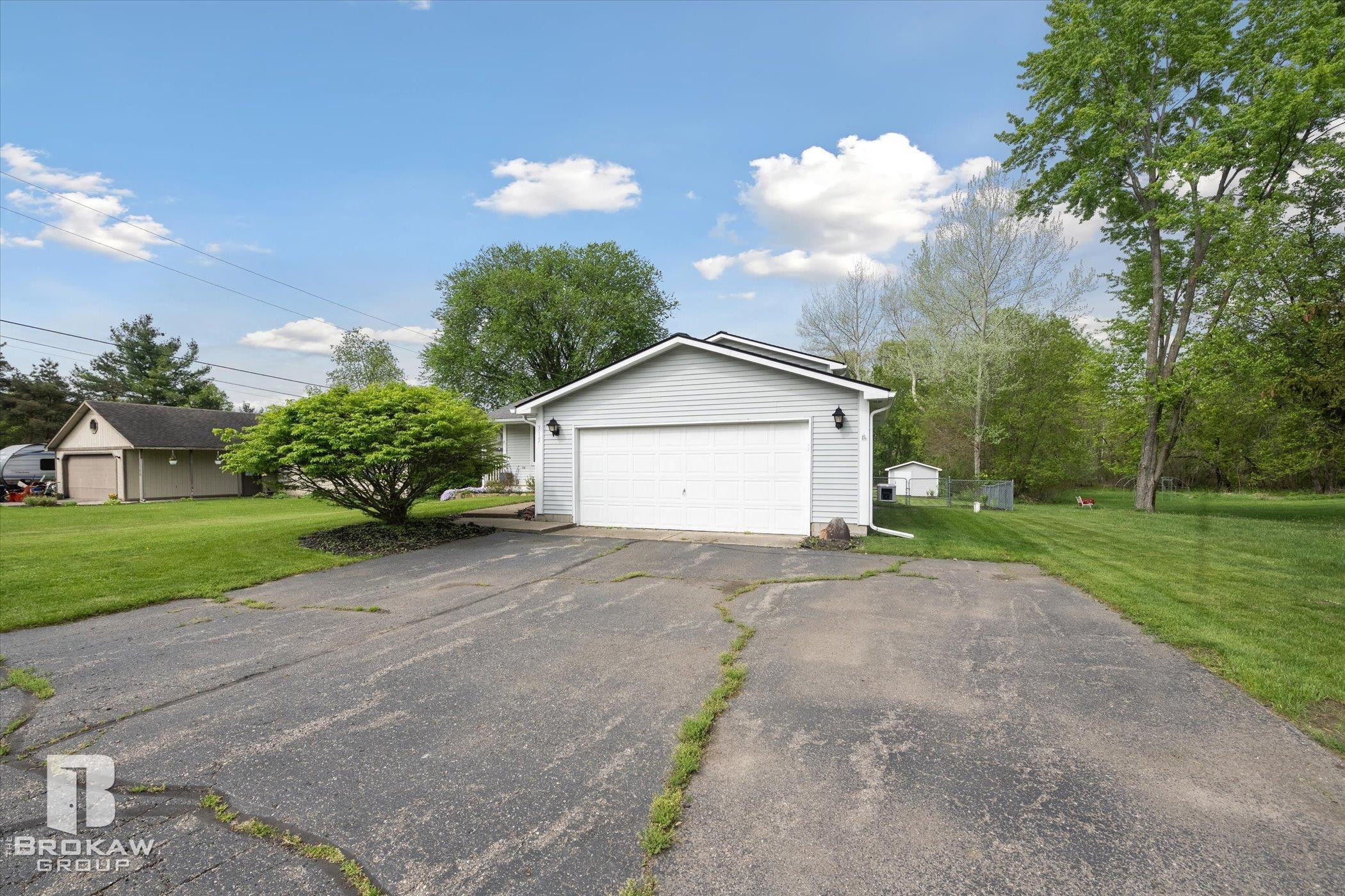 315 Sherman, Ortonville, MI 48462 — Photo 49